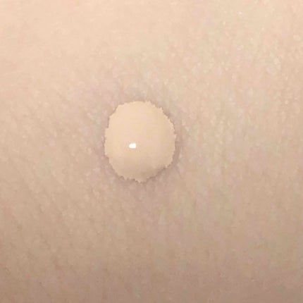 リクイド ファンデーション/レ・メルヴェイユーズ ラデュレ/リキッドファンデーションを使ったクチコミ(2枚目)