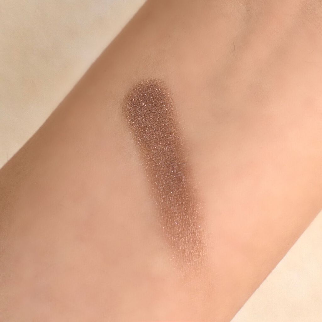 プリズム パウダーアイカラー/リンメル ロンドン/単色アイシャドウを使ったクチコミ（3枚目）