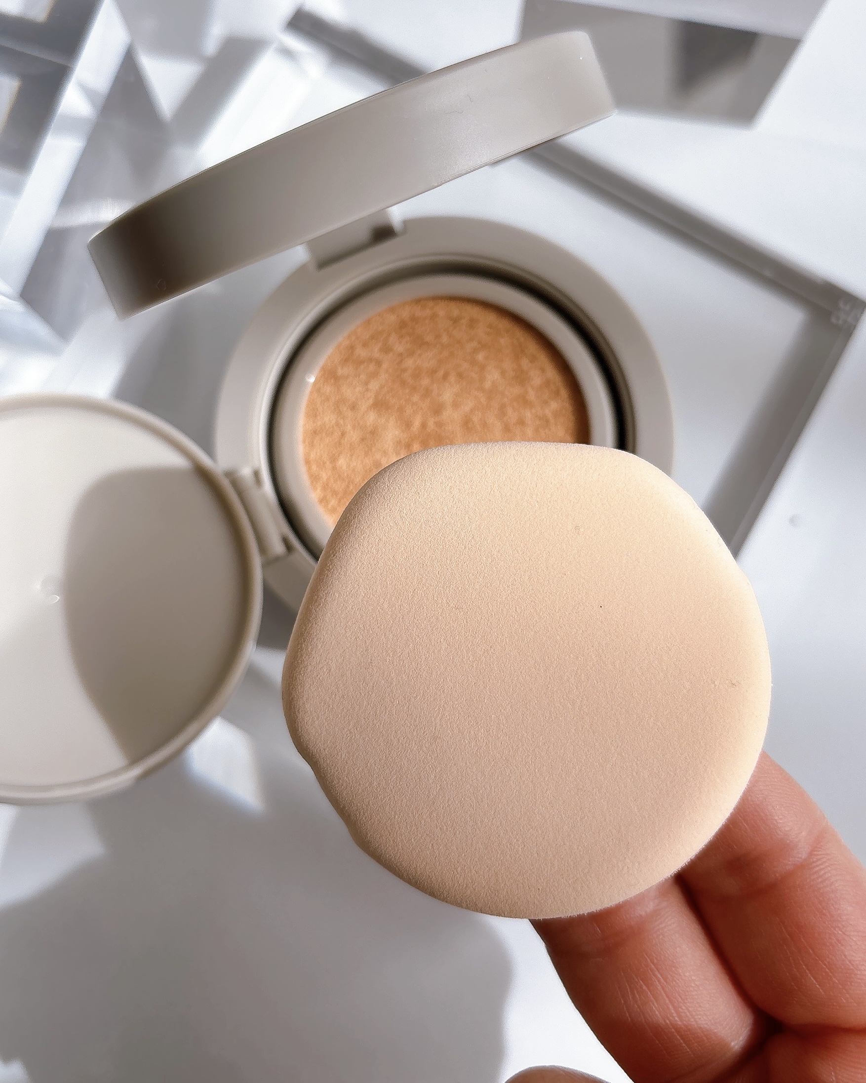 セラムフィット シルキーヌードクッション/ByUR/クッションファンデーションを使ったクチコミ（3枚目）