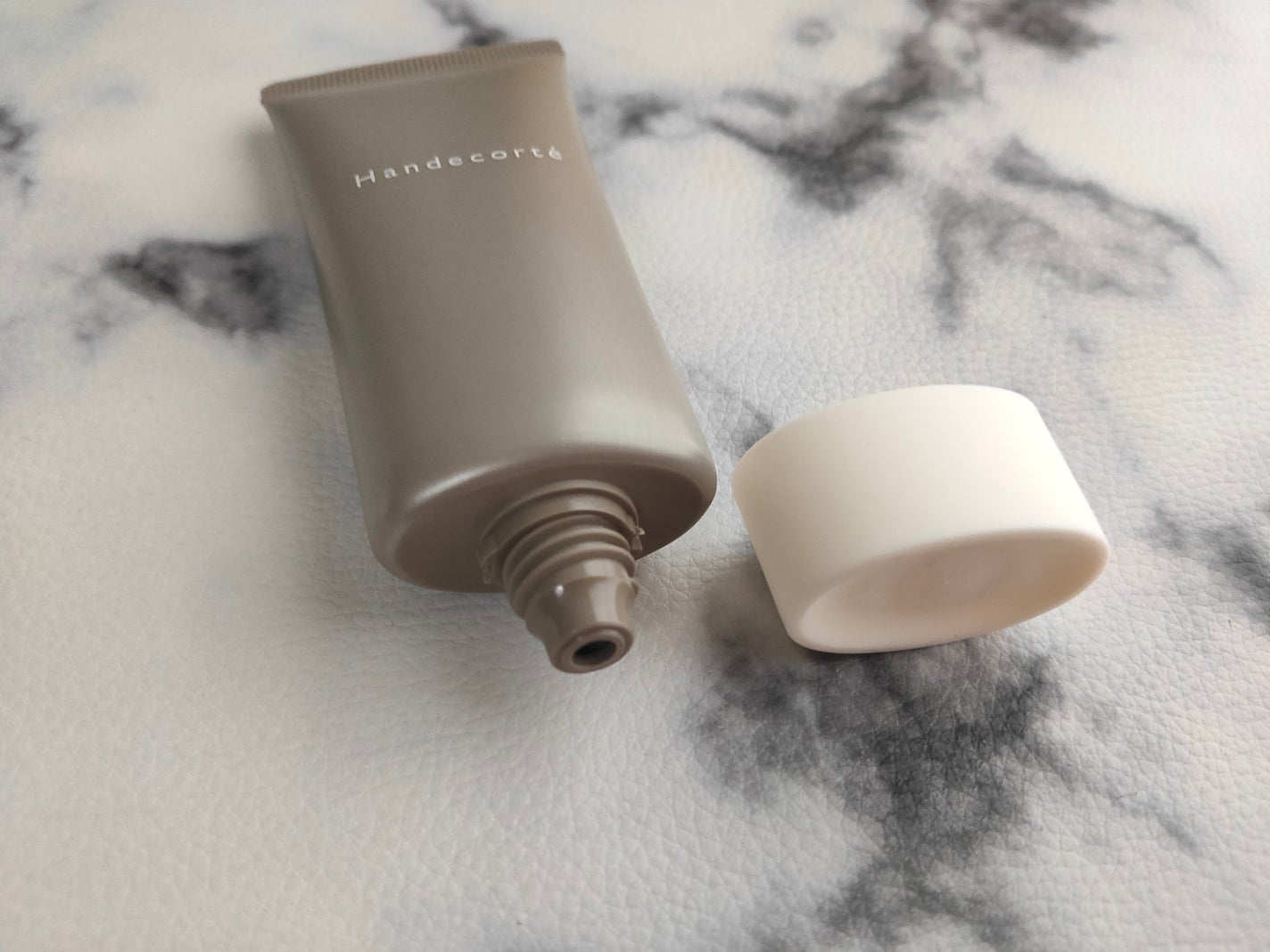 ハンデコルテ/キユートピア/ネック・デコルテケアを使ったクチコミ(3枚目)