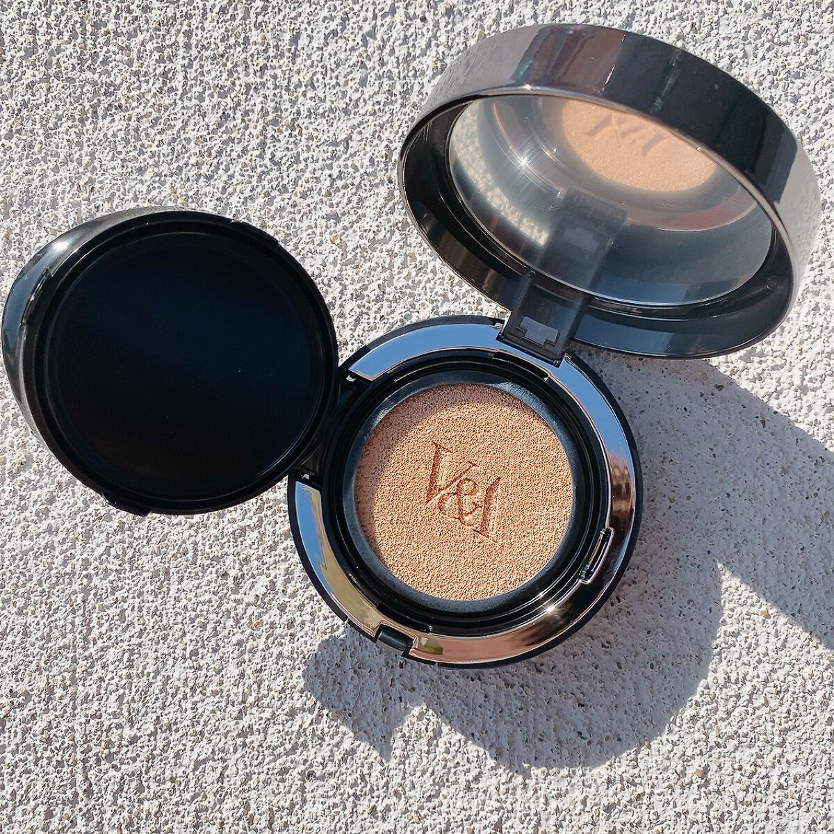 ロングウェアクッションファンデーション/V&Aビューティー/クッションファンデーションを使ったクチコミ(2枚目)