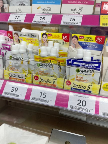 chika.beauty on LIPS 「今タイに来ています🇹🇭色んなものがパウチクッションの詰め替えも..」(4枚目)