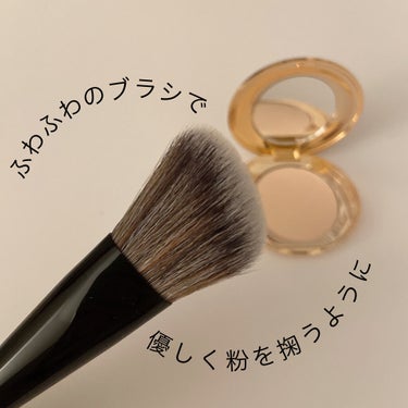 エアブラシフローレスフィニッシュ/Charlotte Tilbury/プレストパウダーを使ったクチコミ（2枚目）