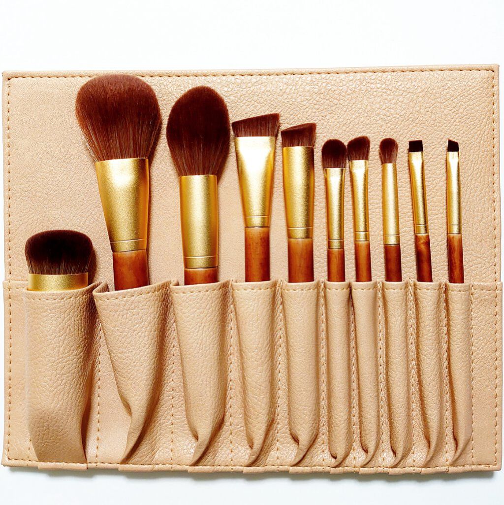 SIXPLUS X MARILYN 10本メイクアップブラシセット/SIXPLUS/メイクブラシを使ったクチコミ（1枚目）