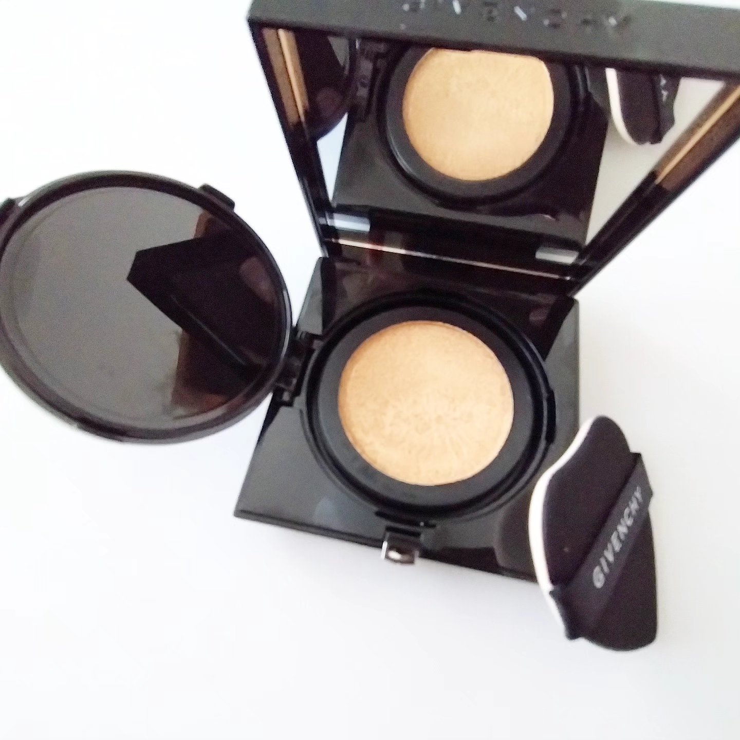 プリズム・リーブル/GIVENCHY/ルースパウダーを使ったクチコミ（3枚目）