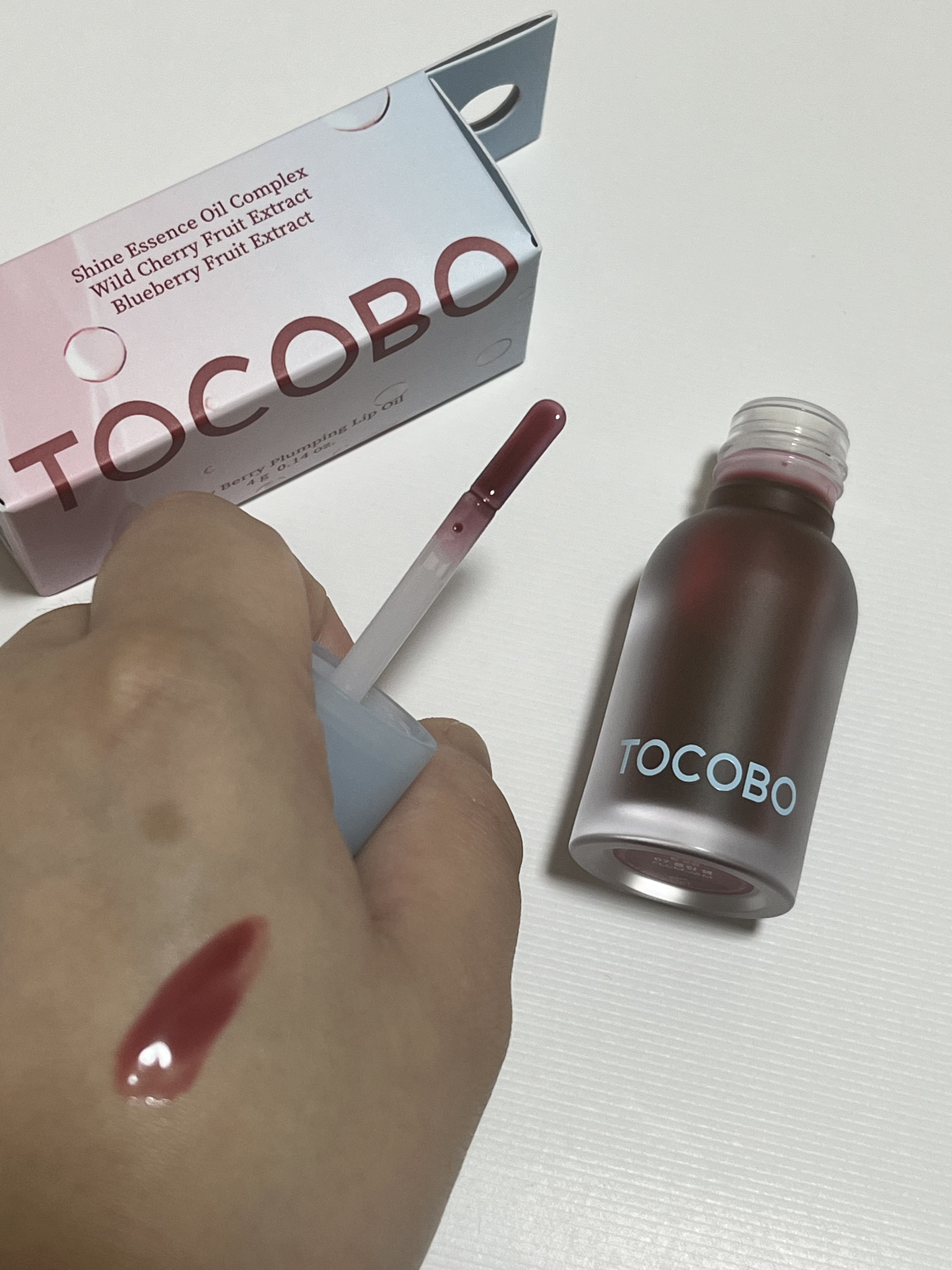 ジューシーベリープランピングリップオイル/TOCOBO/リップグロスを使ったクチコミ（3枚目）