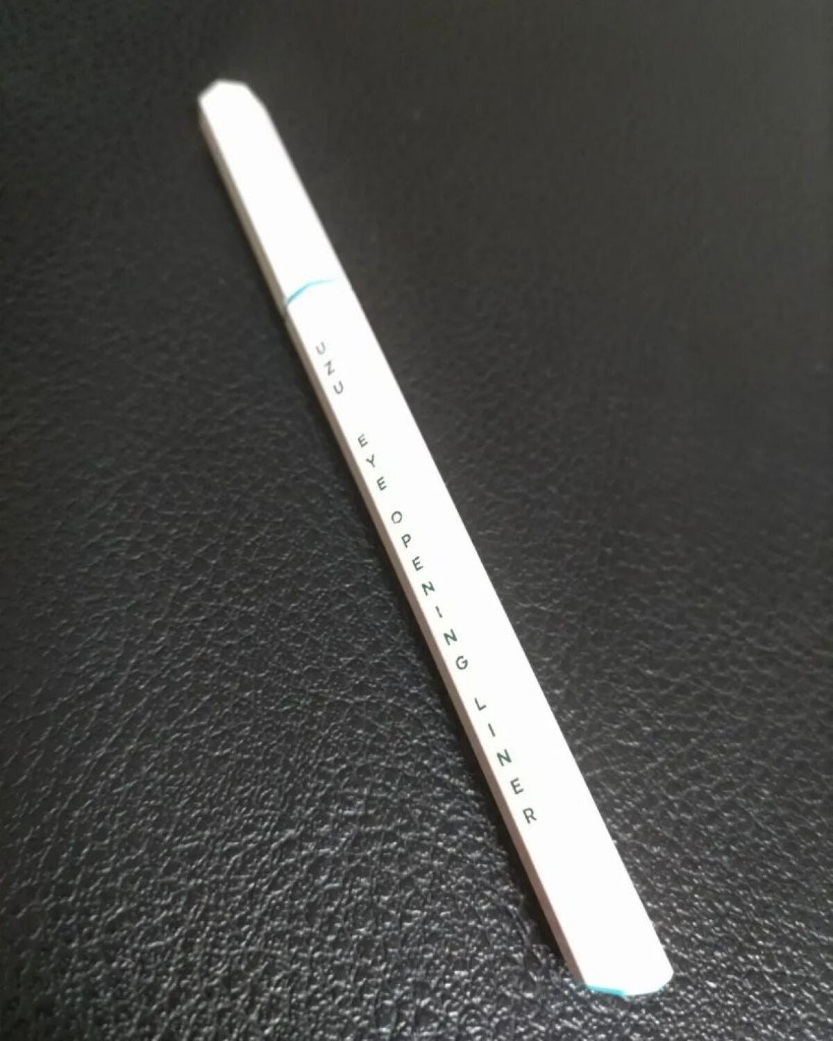 EYE OPENING LINER/UZU BY FLOWFUSHI/リキッドアイライナーを使ったクチコミ(1枚目)
