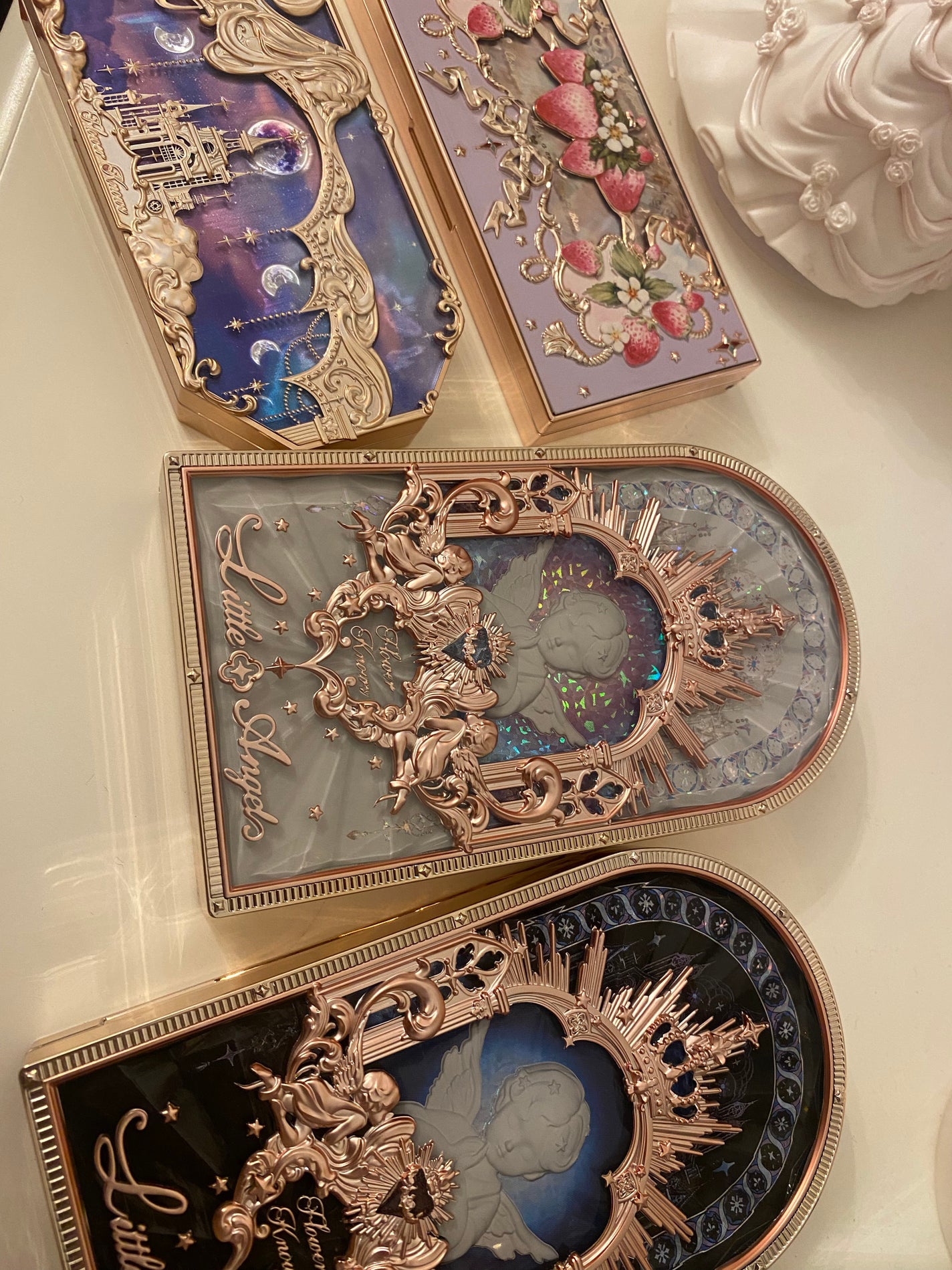 ストロベリーロココ アイシャドウパレット/FlowerKnows/アイシャドウパレットを使ったクチコミ(1枚目)