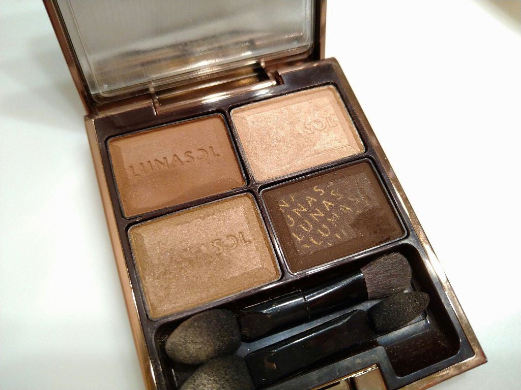 アディクション ザ アイシャドウ/ADDICTION/単色アイシャドウを使ったクチコミ(2枚目)