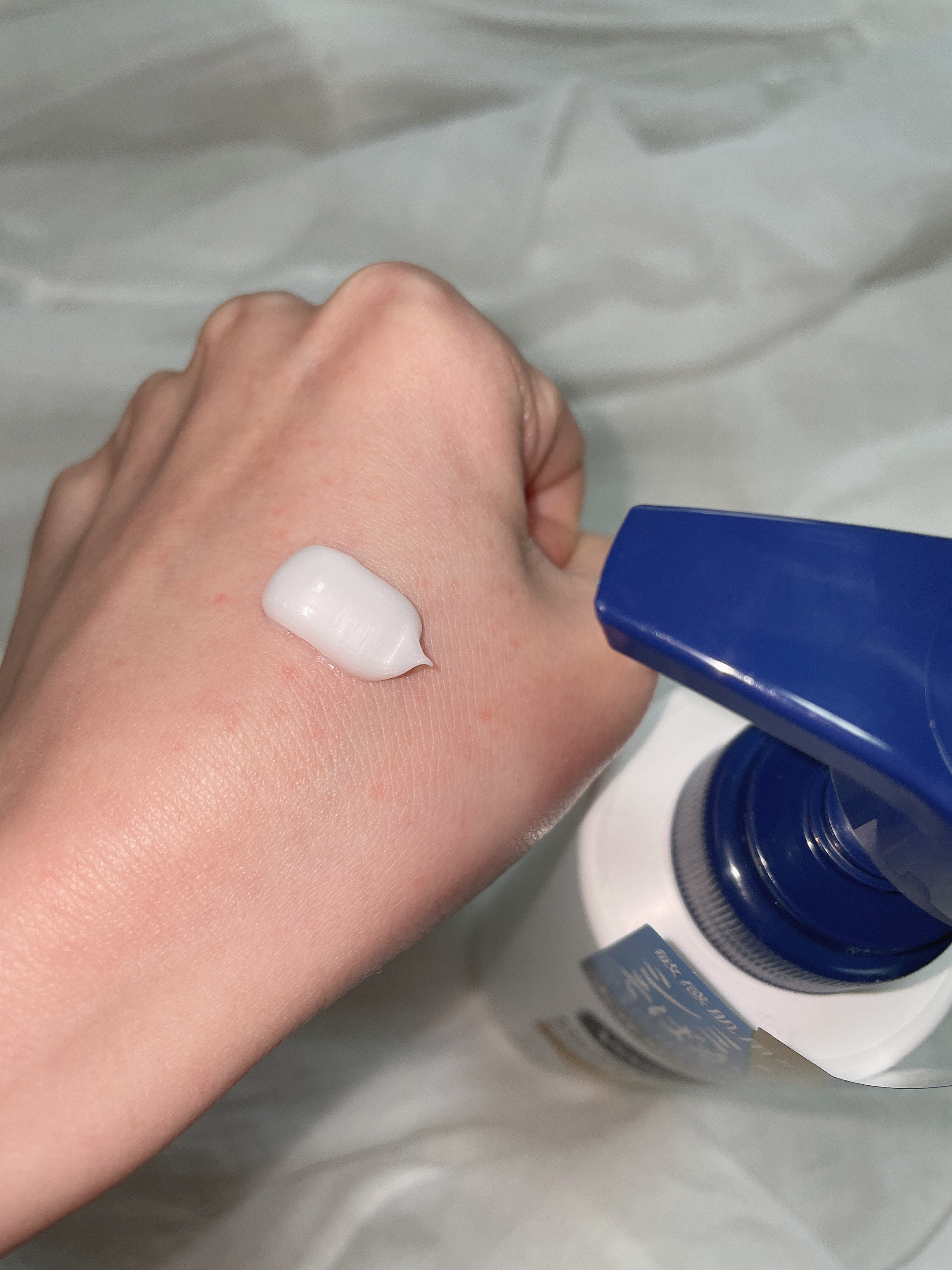 メディケイティッド センシティブケア ボディローション うるおいケア <医薬部外品>/ヴァセリン/ボディローションを使ったクチコミ（3枚目）