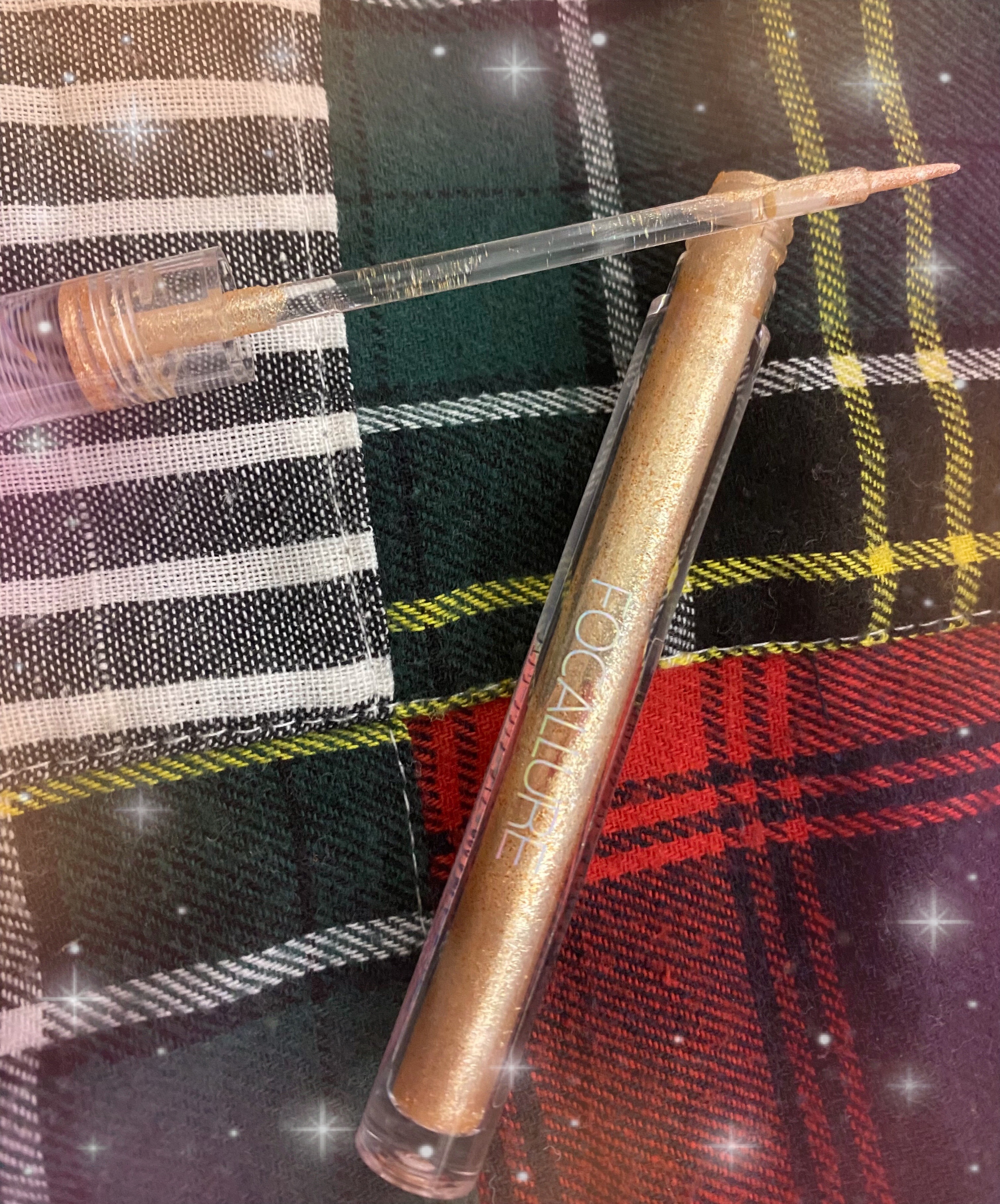 フェアリーグリッターライナー/FOCALLURE/グリッターを使ったクチコミ（1枚目）