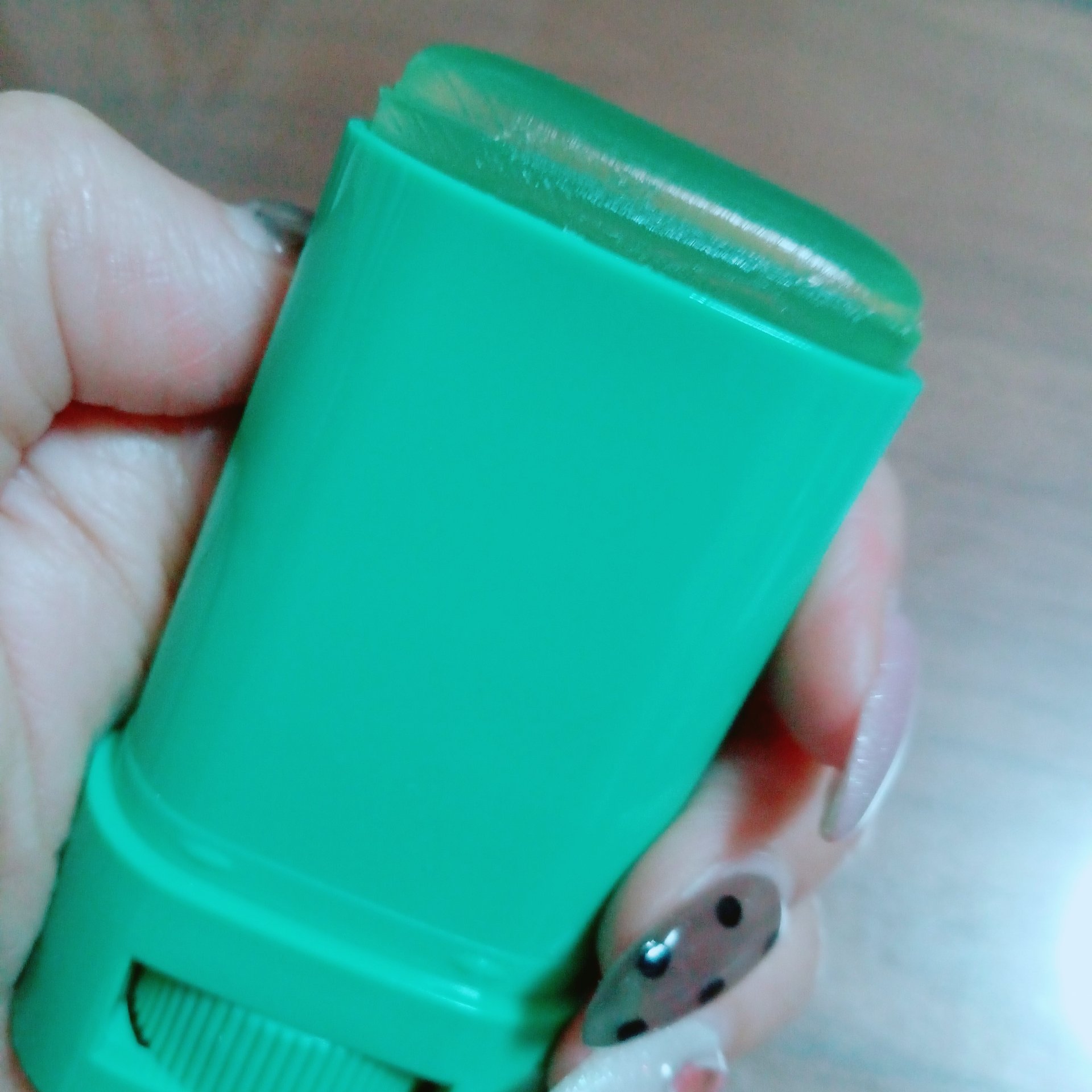 アピュー ジューシーパン UVスティック(スイカバー/メロンバー)/A’pieu/日焼け止めスティックを使ったクチコミ（2枚目）