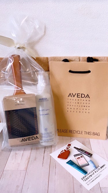 AVEDA ブリリアント ダメージ コントロール ミストのクチコミ「ヘアケア
⭐️⭐️⭐️⭐️👍GOOD
AVEDA
パドル ブラシ
brilliant ダメージ.....」（2枚目）