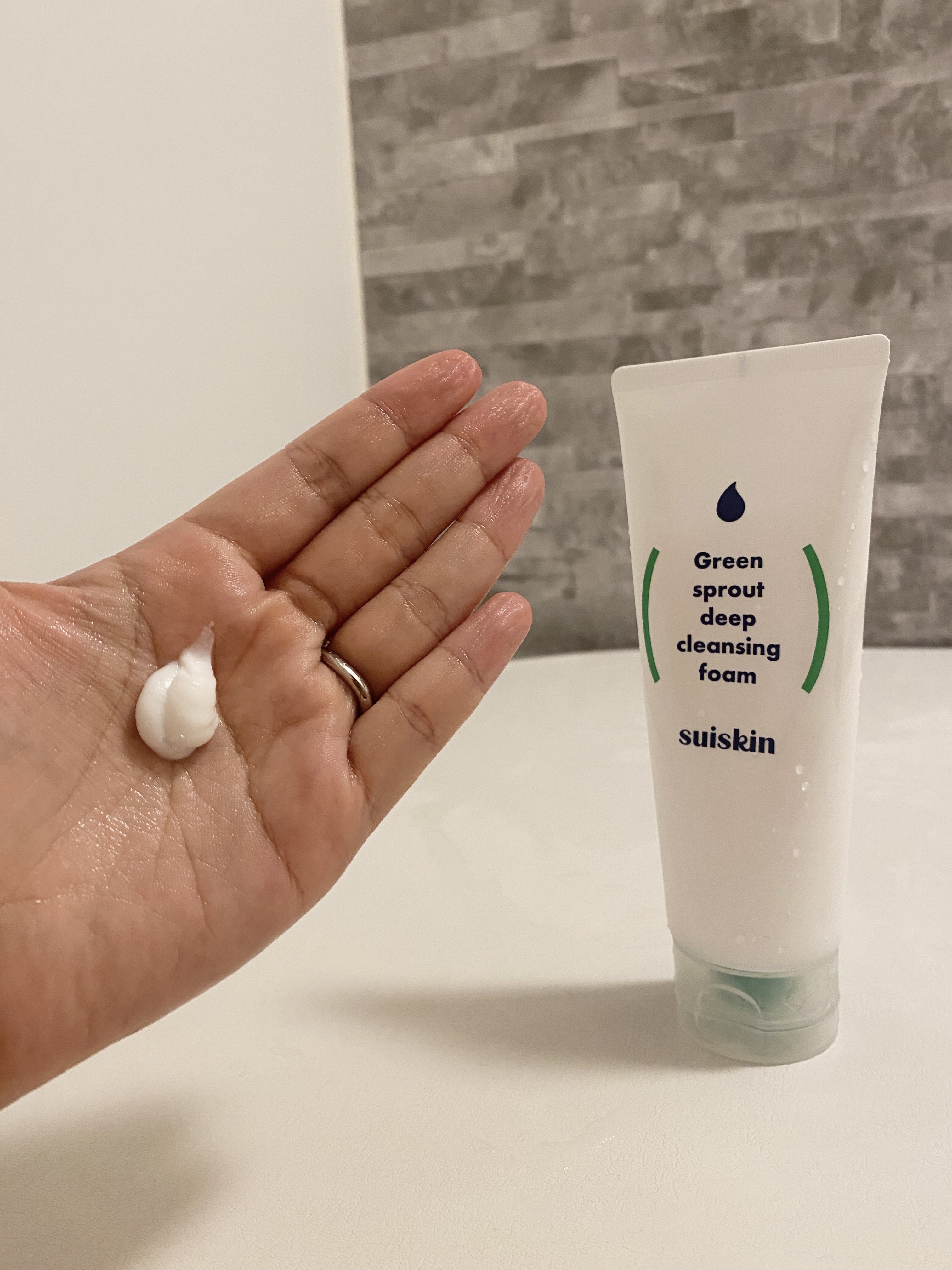 スイスキン 新芽ディープクレンジングフォーム/suiskin/洗顔フォームを使ったクチコミ（2枚目）