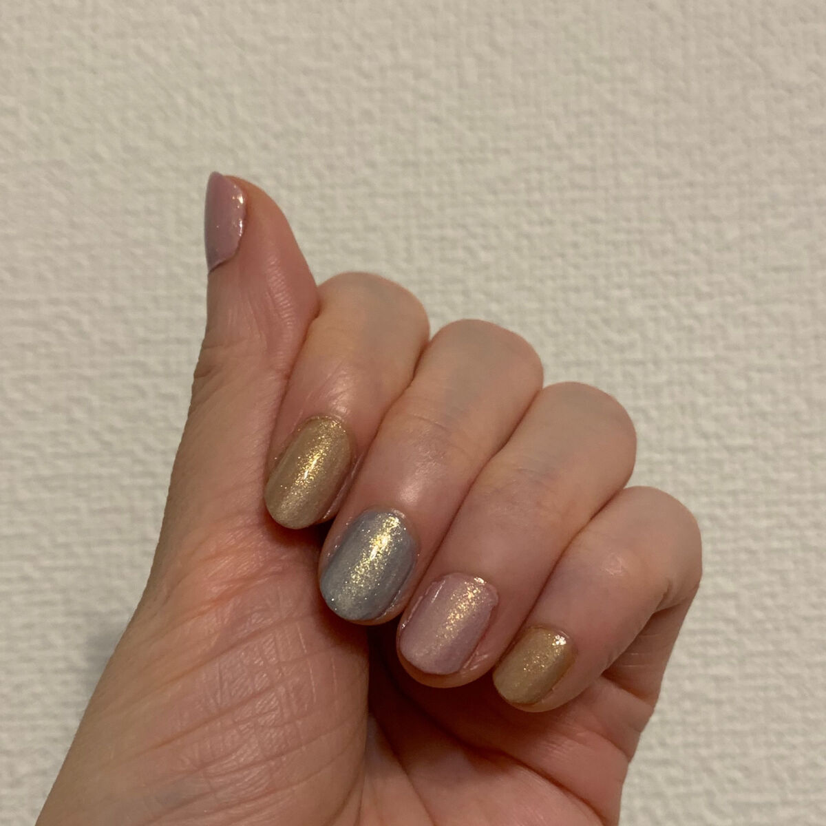 カラフルネイルズ N67 コットンフェアリー/キャンメイク/マニキュアを使ったクチコミ（2枚目）