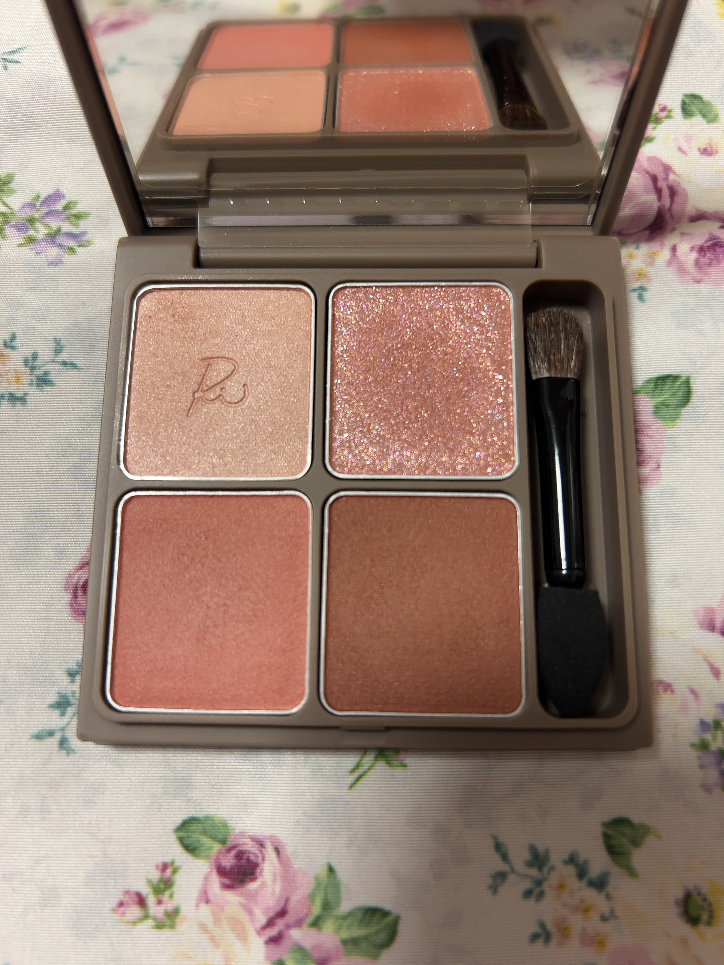 インザミラーアイパレット 02 ティーローズ/Ririmew/アイシャドウパレットを使ったクチコミ（1枚目）