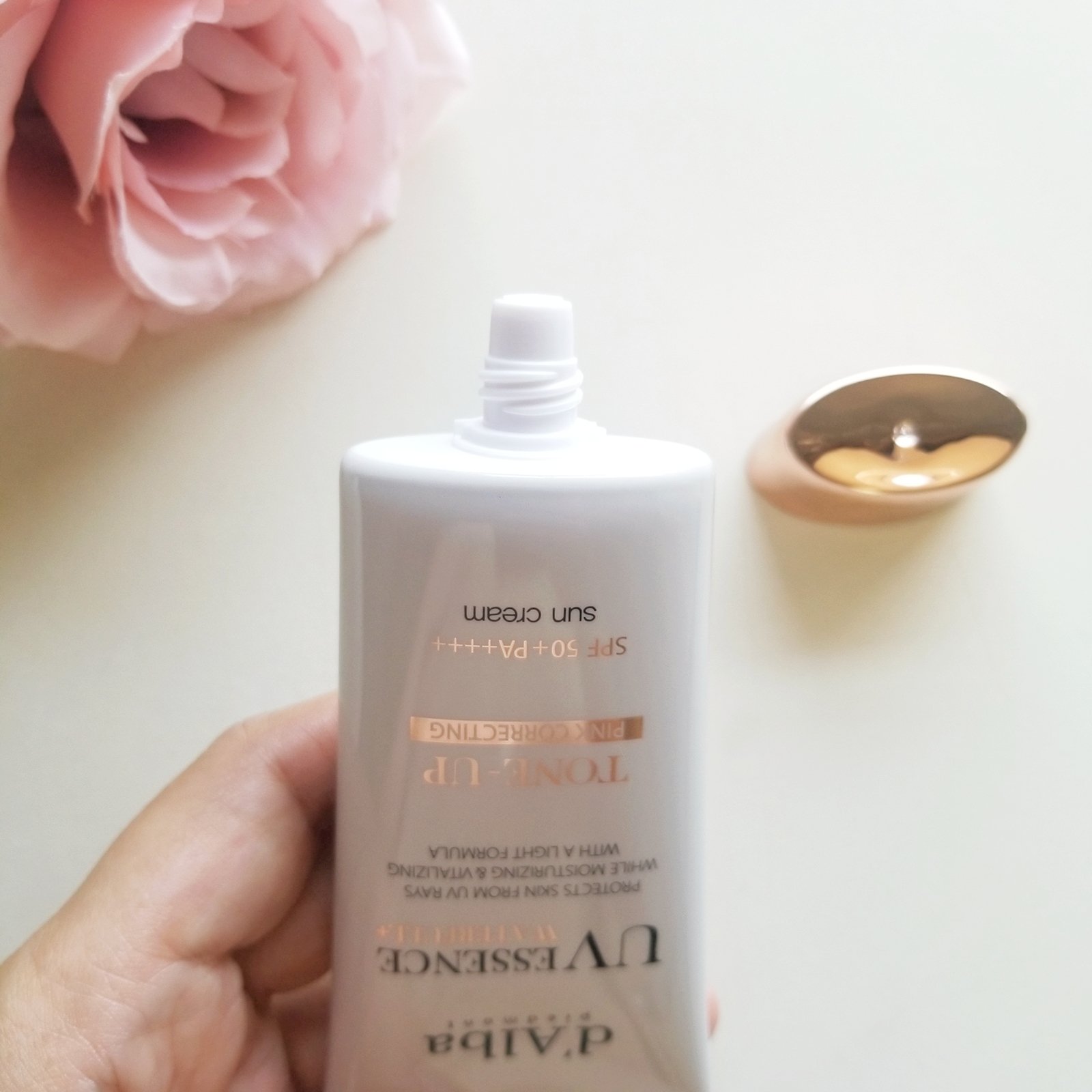 ウォータフルトーンアップサンクリーム/ダルバ/日焼け止めクリームを使ったクチコミ（3枚目）