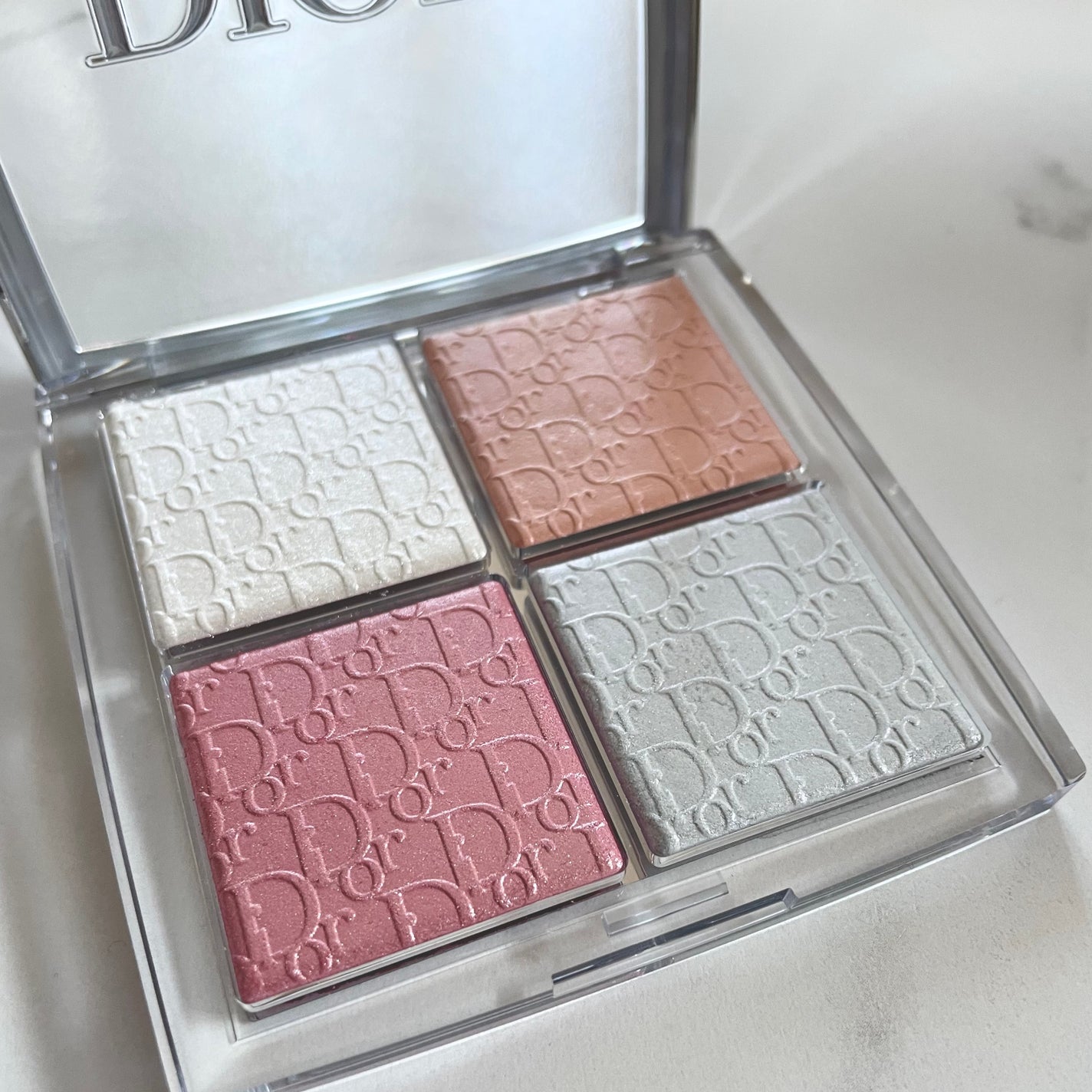 ディオール バックステージ フェイス グロウ パレット/Dior/ハイライトを使ったクチコミ(2枚目)