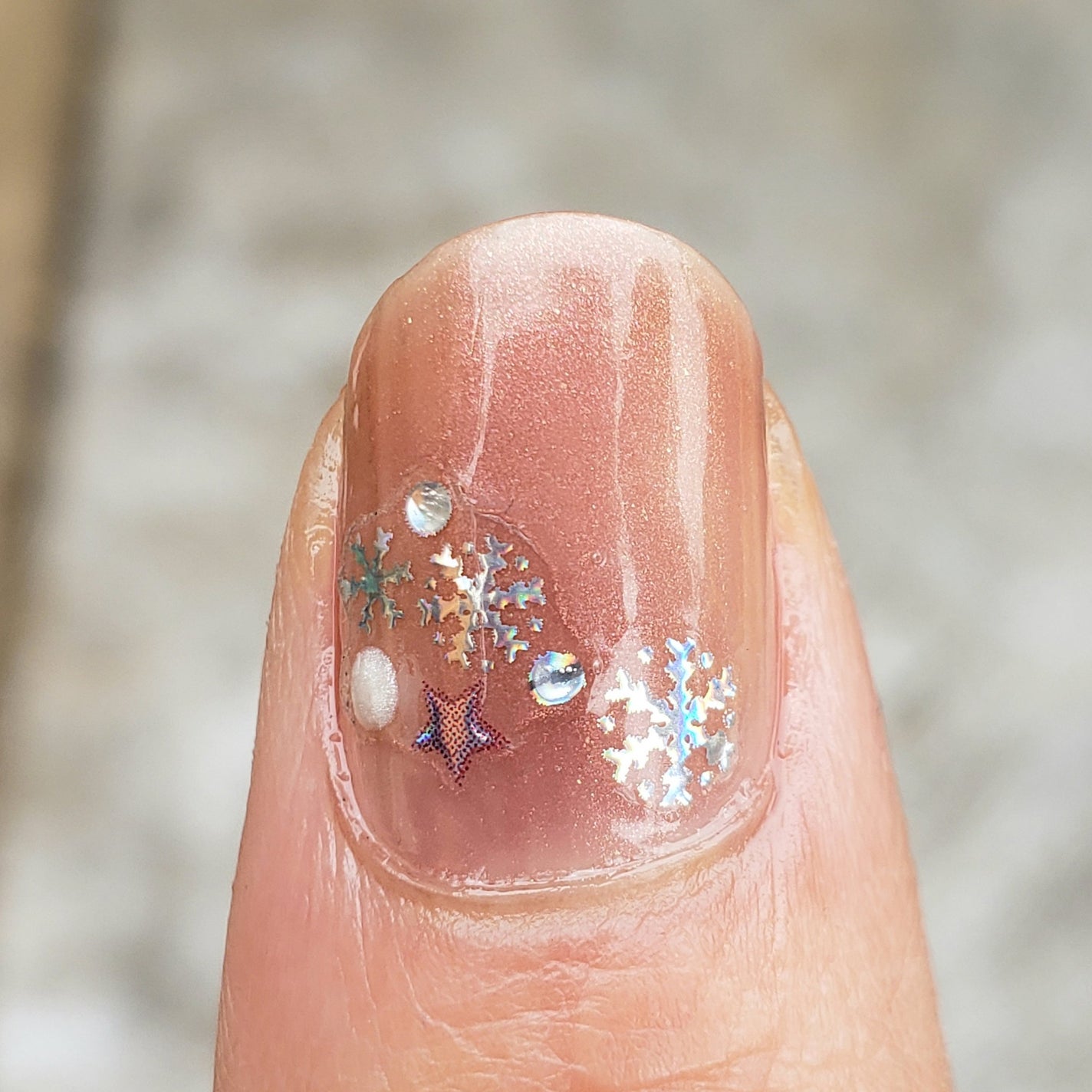 土木系おねいさん on LIPS 「昨日のネイル。肌馴染み抜群のくすみピンクに、シールを貼っただけ..」(6枚目)