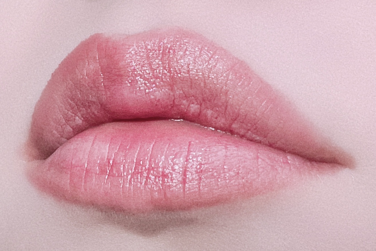 ボンディンググロウリップスティック/Laka/口紅を使ったクチコミ（3枚目）