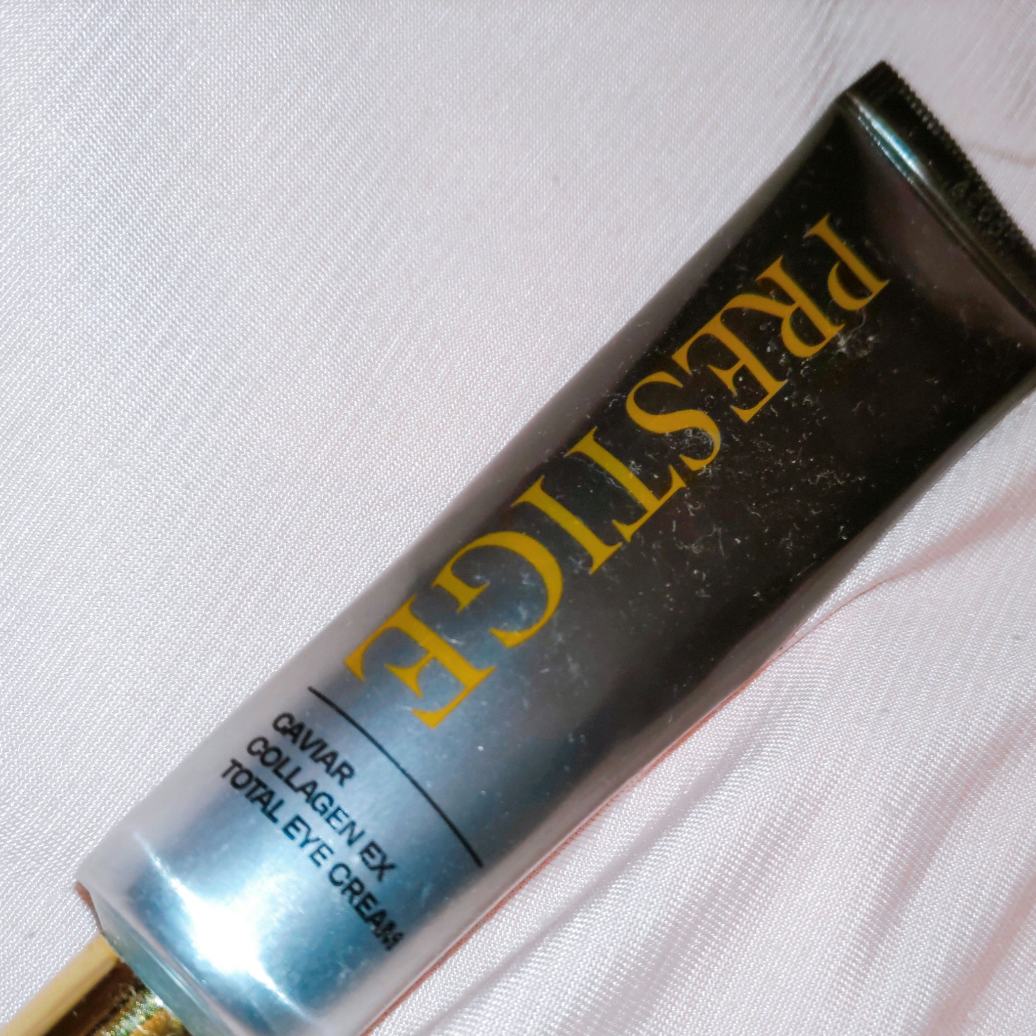 プレステージキャビアコラーゲンEX トータルアイクリーム/LEADERS/アイケア・アイクリームを使ったクチコミ（1枚目）
