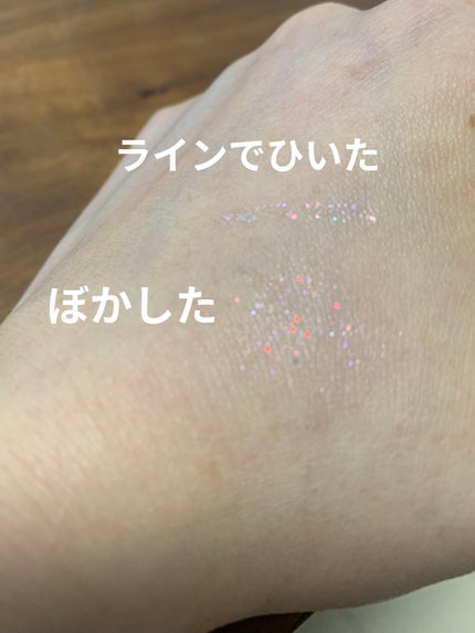 Cherry Love グリッター リキッドアイシャドウ/FlowerKnows/グリッターを使ったクチコミ(2枚目)