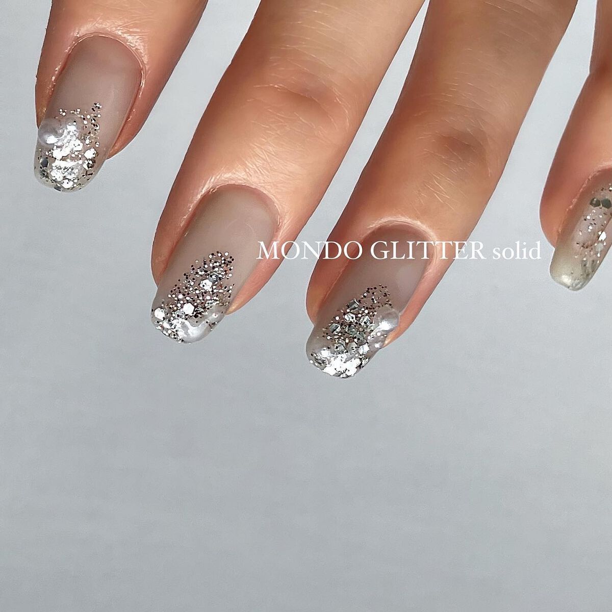 #ジェルネイル,#ニュアンスネイル,#シンプルネイル,#大人ネイル,#冬ネイル,#トレンドネイル,#個性派ネイルのネイルデザイン