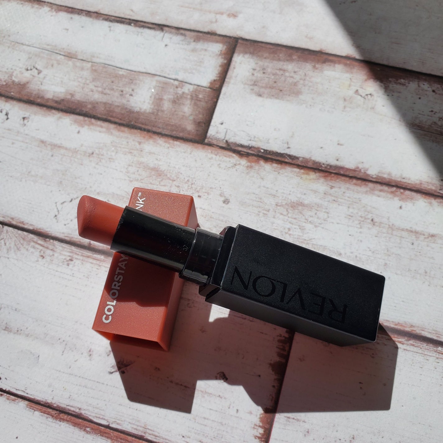 レブロン カラーステイ スウェード インク リップスティック/REVLON/口紅を使ったクチコミ(2枚目)