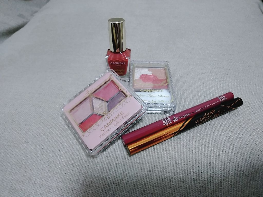 グロウフルールチークス/キャンメイク/パウダーチークを使ったクチコミ（1枚目）