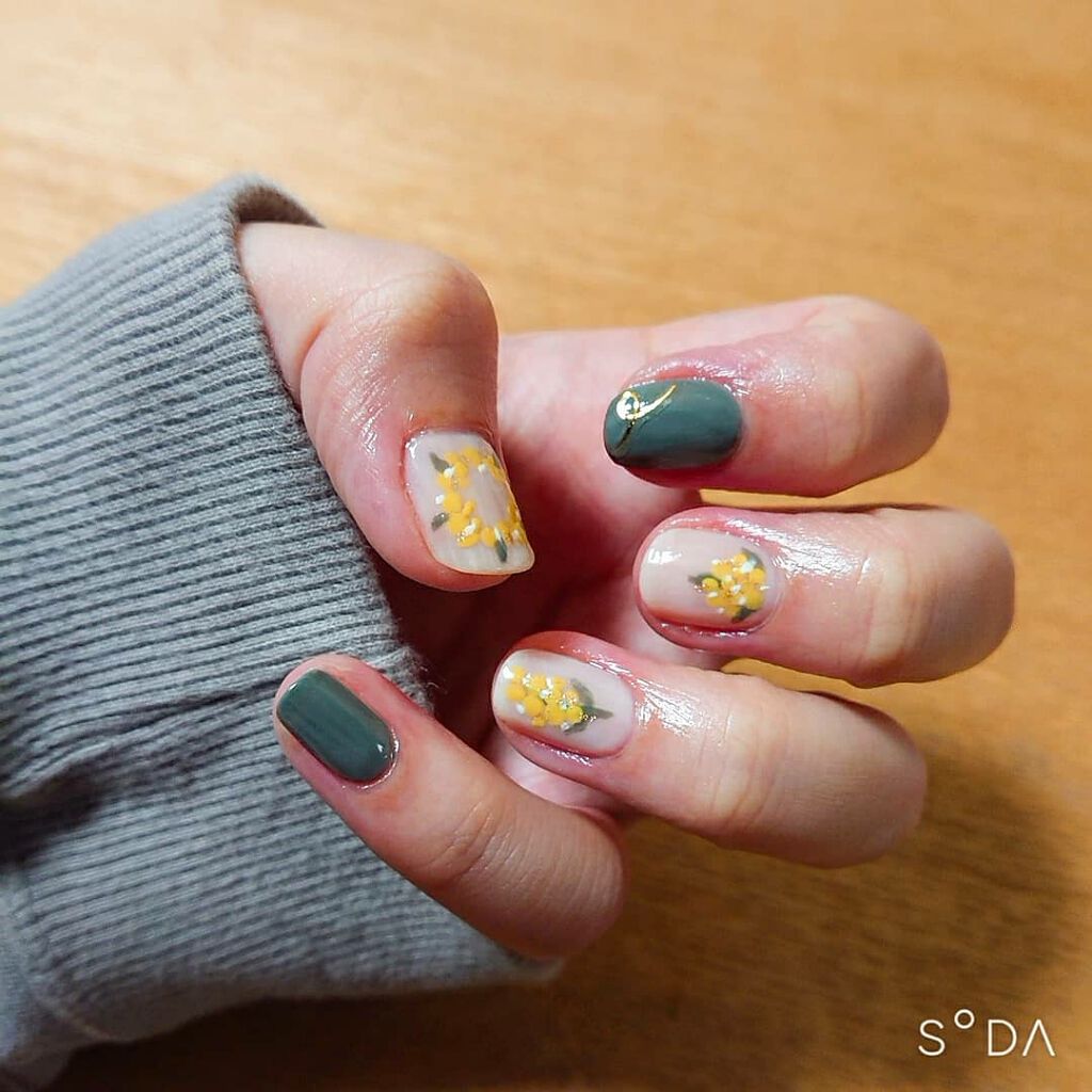 カラフルネイルズ/キャンメイク/マニキュアを使ったクチコミ（1枚目）