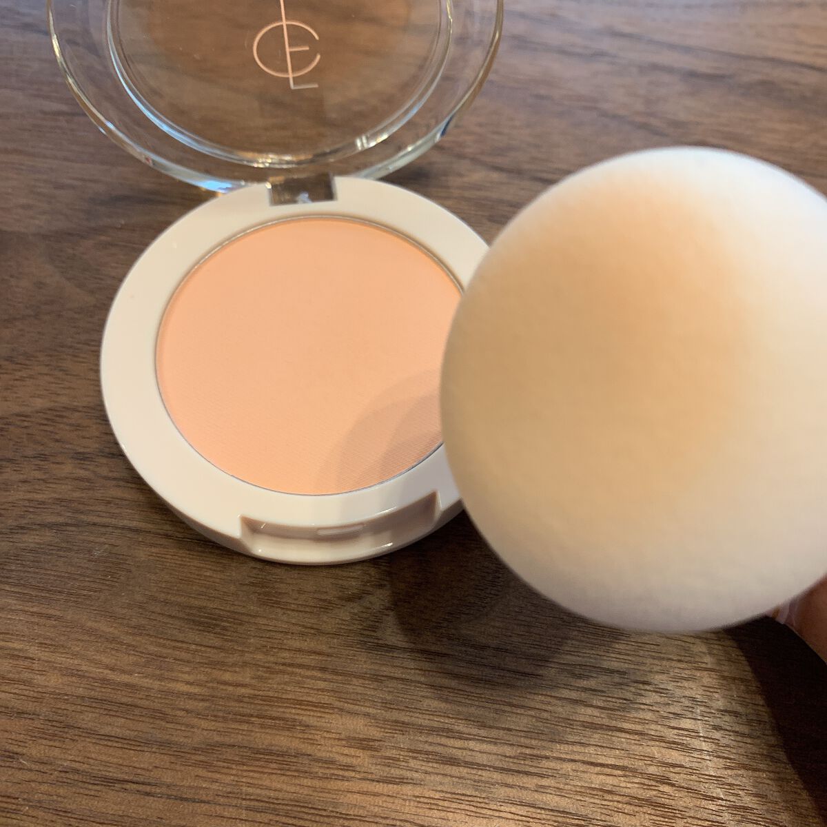 ベアブラッシャー パフ付き 02 オランジェ/フォレンコス/パウダーチークを使ったクチコミ（2枚目）