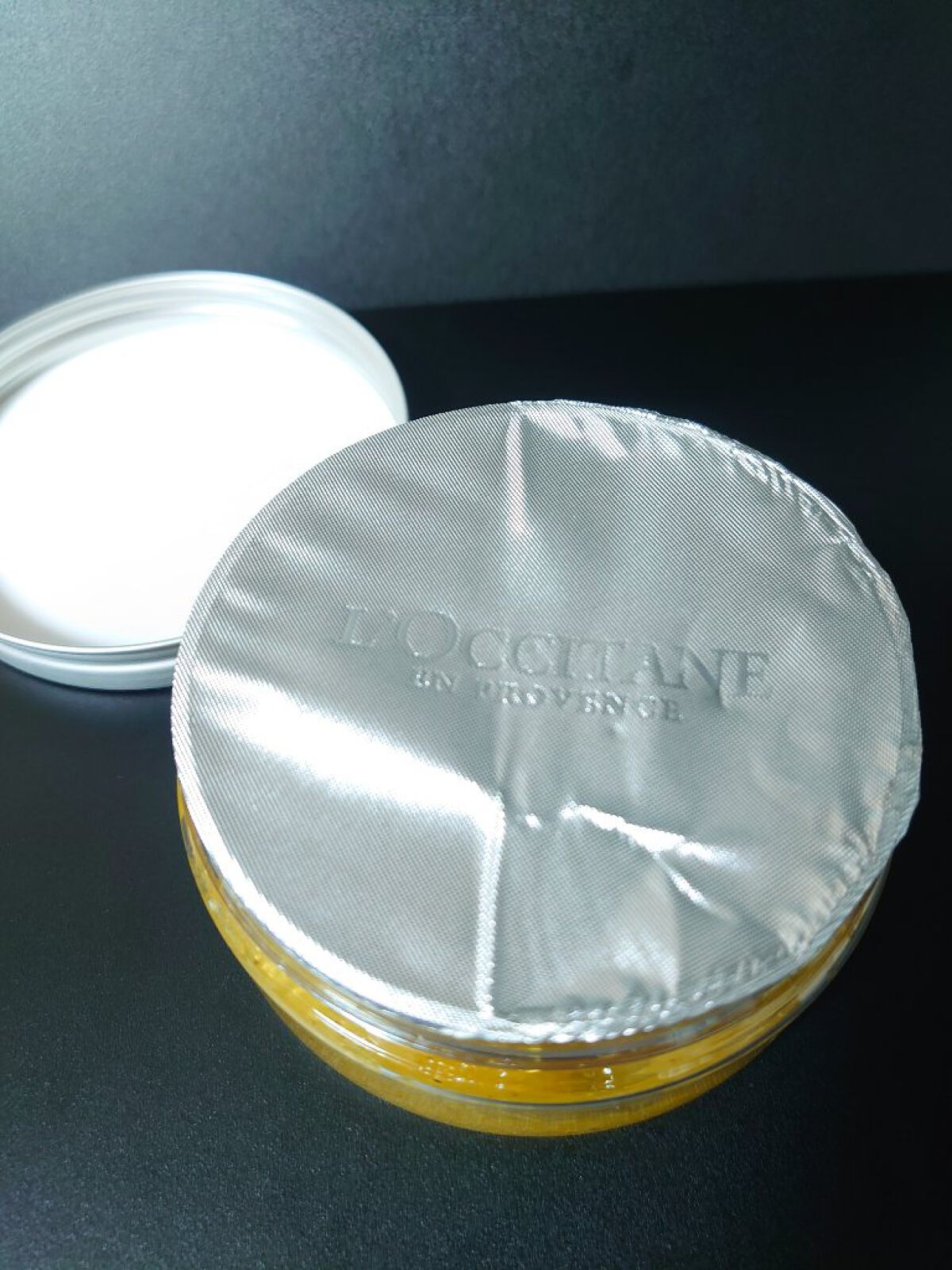 シトラスヴァーベナ デリシャスジャムスクラブ/L'OCCITANE/ボディスクラブを使ったクチコミ（2枚目）