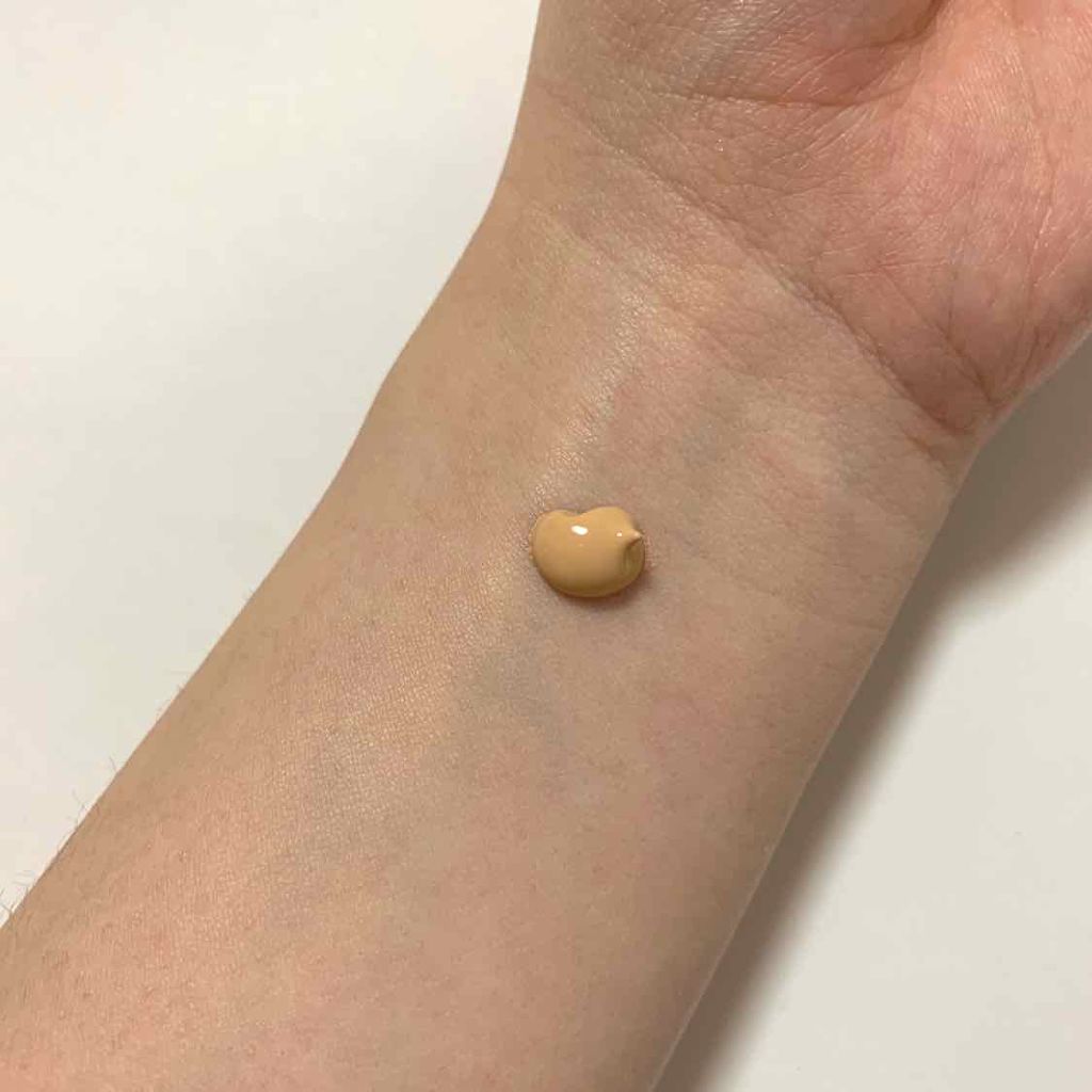 クリーミィファンデーション 20 自然な オークル系/CEZANNE/クリーム・エマルジョンファンデーションを使ったクチコミ（2枚目）