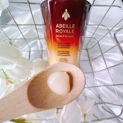 GUERLAIN アベイユ ロイヤル スカルプ&ヘア シャンプー/コンディショナーのクチコミ「※知人からいただいたプレゼントなのですが、プレゼント品で登録するとPRになってしまうので購入品.....」(2枚目)