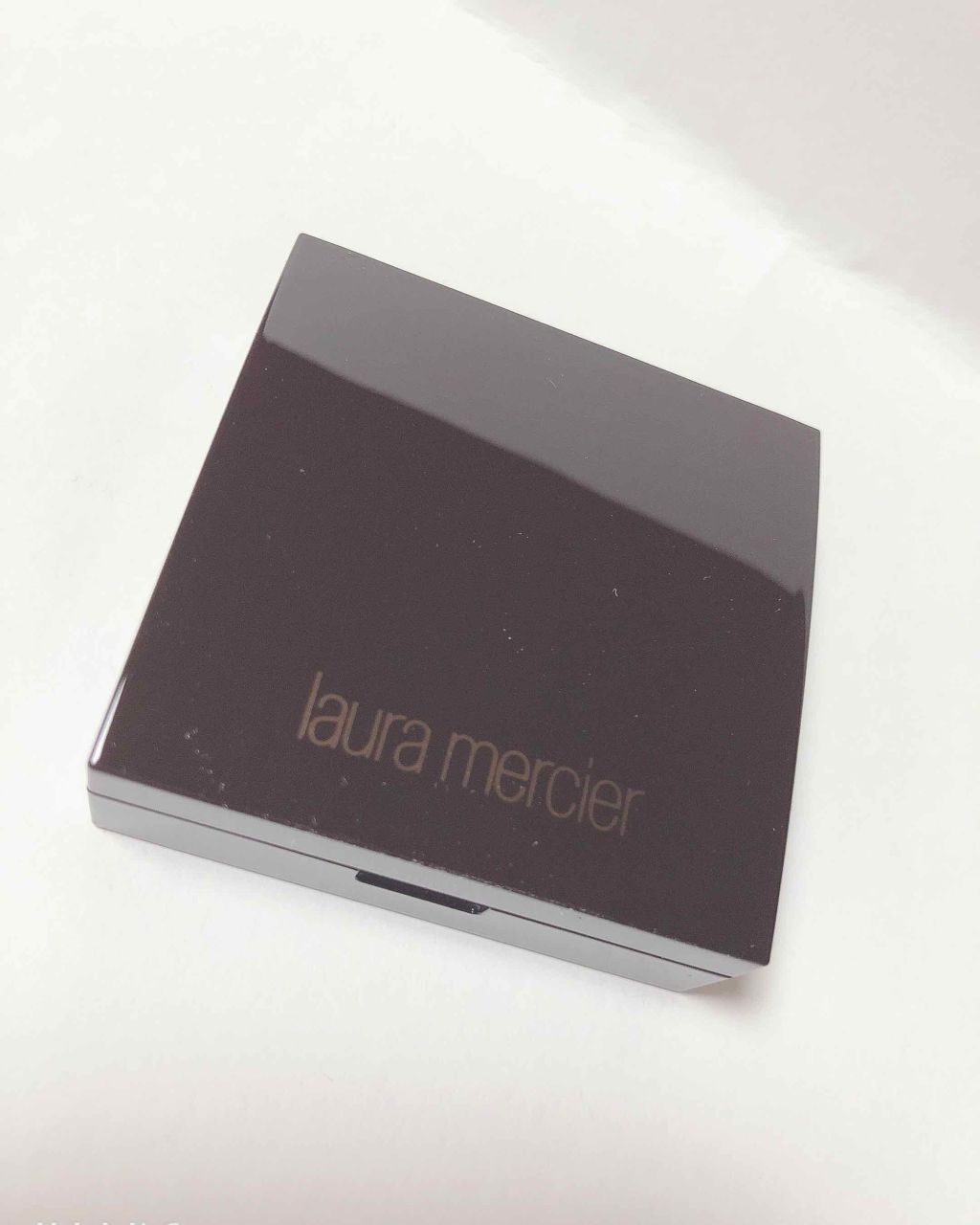 シークレット ブラーリング パウダー フォー アンダー アイズ/ローラ メルシエ/プレストパウダーを使ったクチコミ（1枚目）