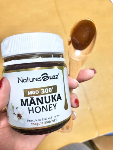 chicca 特殊メイクさんの偏愛美容 on LIPS 「🐝マヌカハニー🍯私の咳のど風邪がなかなか治らなくて妹の婿殿がプ..」（1枚目）