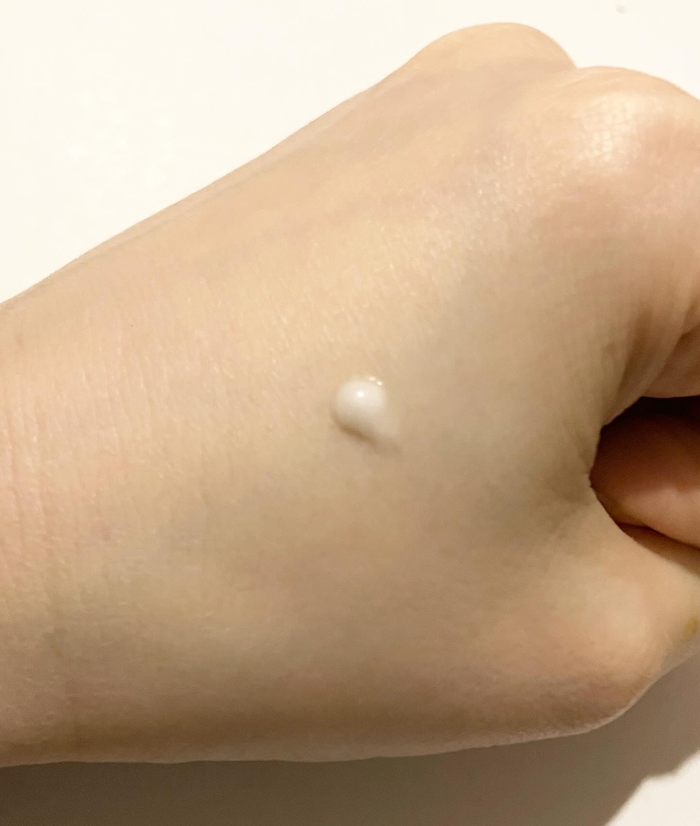 金のプラセンタもっちり白肌濃クマトリーナ/ホワイトラベル/アイケア・アイクリームを使ったクチコミ（2枚目）