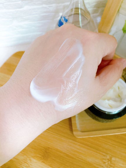 ギミヤホワイトニングクリーム/TONYMOLY/フェイスクリームを使ったクチコミ(3枚目)