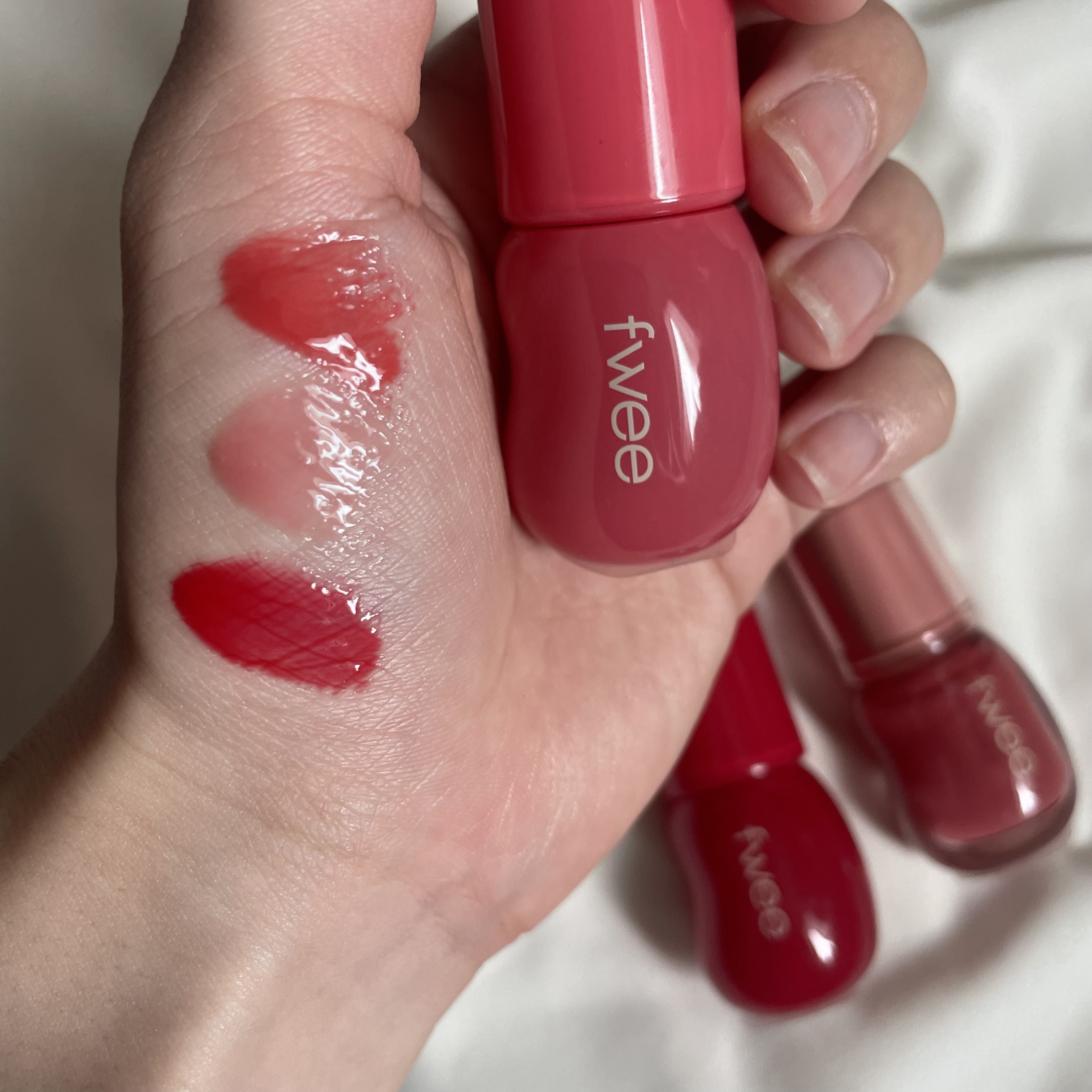 フィー 3Dボリューミンググロス/fwee/リップグロスを使ったクチコミ（3枚目）