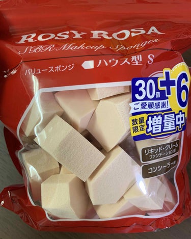 
ROSY ROSAのメイク用スポンジです✨
これはリキッド、コンシーラーの使用に適しているみたいです- ̗̀ ♡  ̖́-

30個＋6個はお得です👏

小さいので持ちやすく、使いやすいです‪𓂃 𓈒𓏸