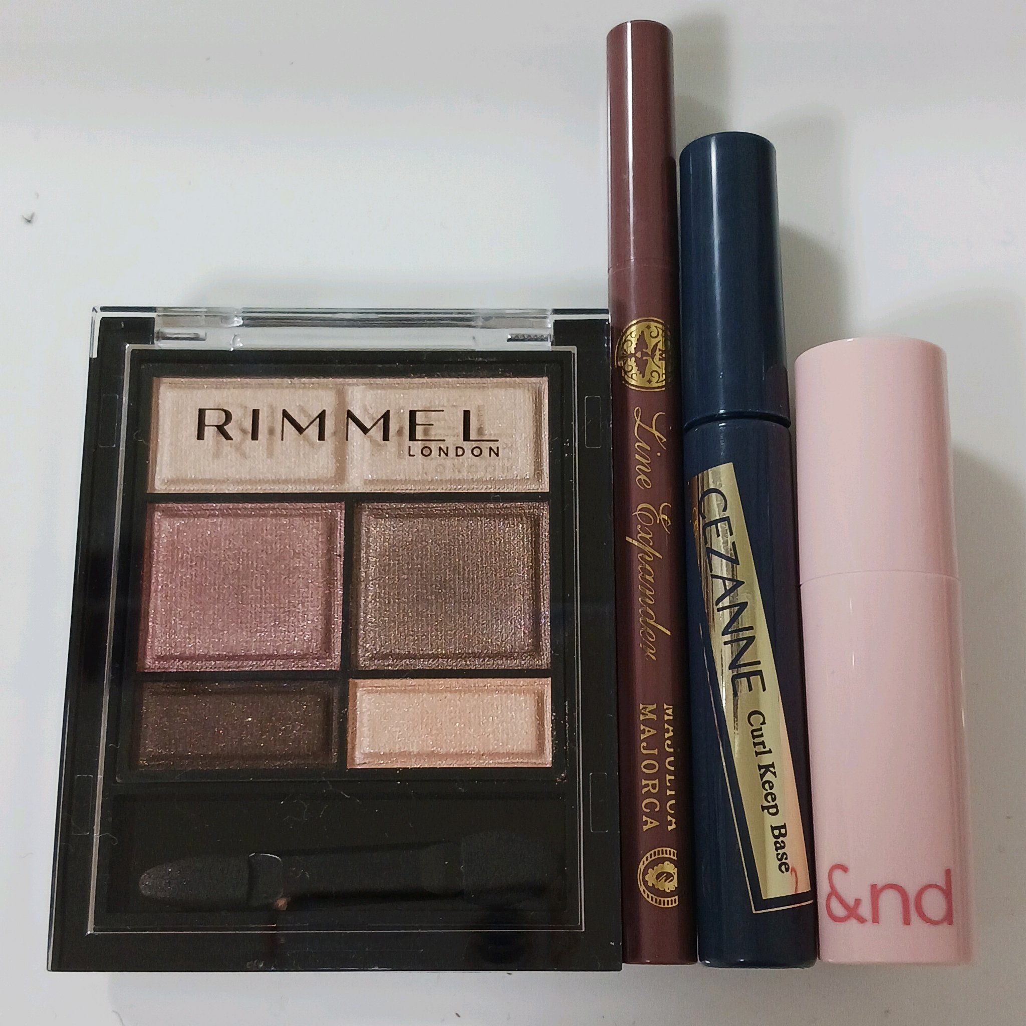 ワンダー スウィート アイシャドウ/リンメル ロンドン/アイシャドウパレットを使ったクチコミ（1枚目）