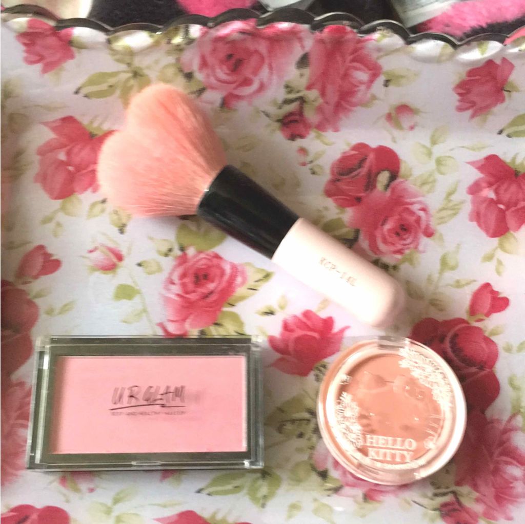 Blooming Kitty パウダーチーク/DAISO/パウダーチークを使ったクチコミ(2枚目)