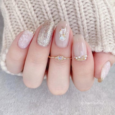 まなみ ❁.｡selfnail on LIPS 「🤍冬のホワイトネイル❄️nailforall・MOMOSKIN..」（1枚目）