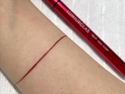 スキルレスライナー/LUMIURGLAS/リキッドアイライナーを使ったクチコミ(2枚目)