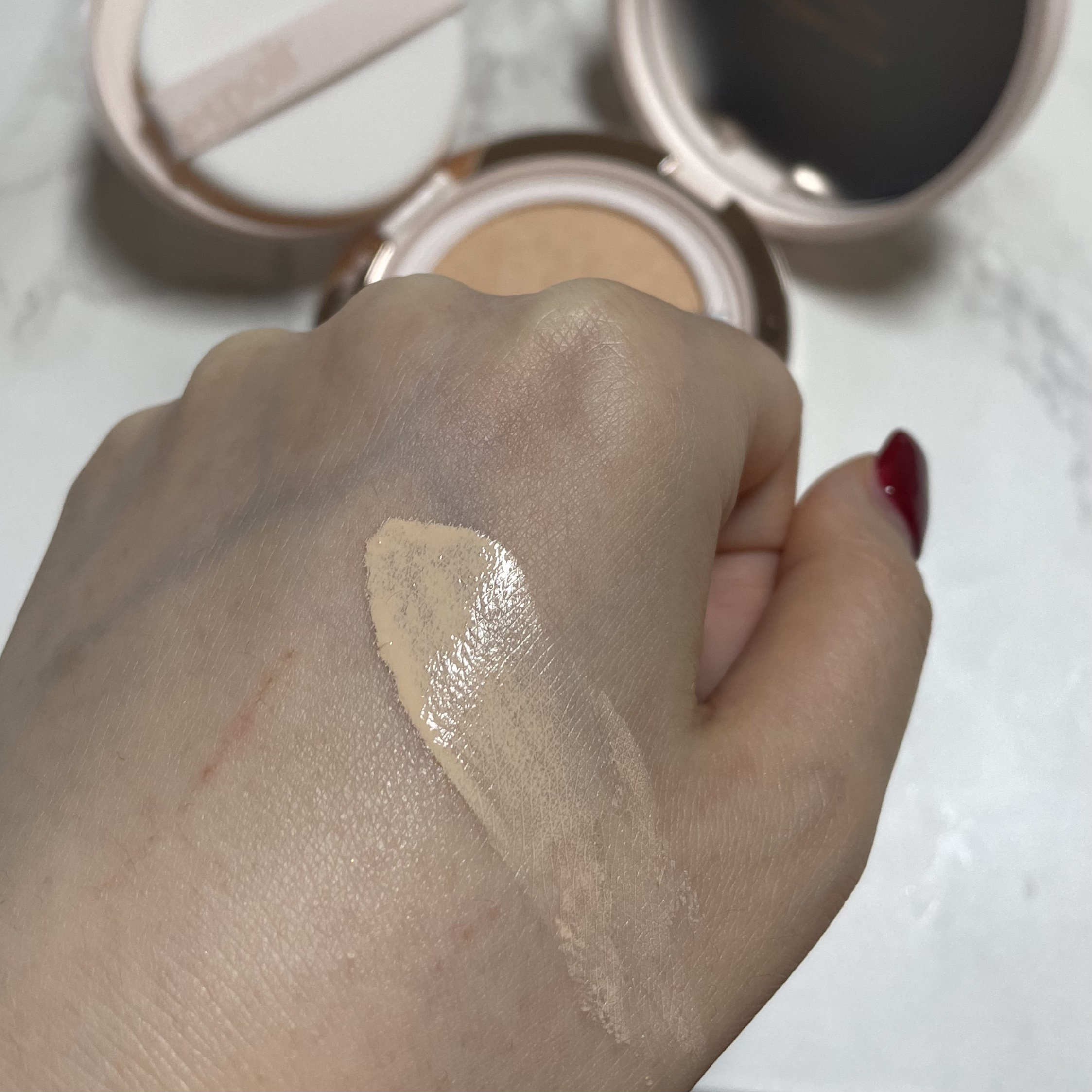 エスポア ビーグロー ボリュームクッション 20 バニラ/espoir/クッションファンデーションを使ったクチコミ（3枚目）