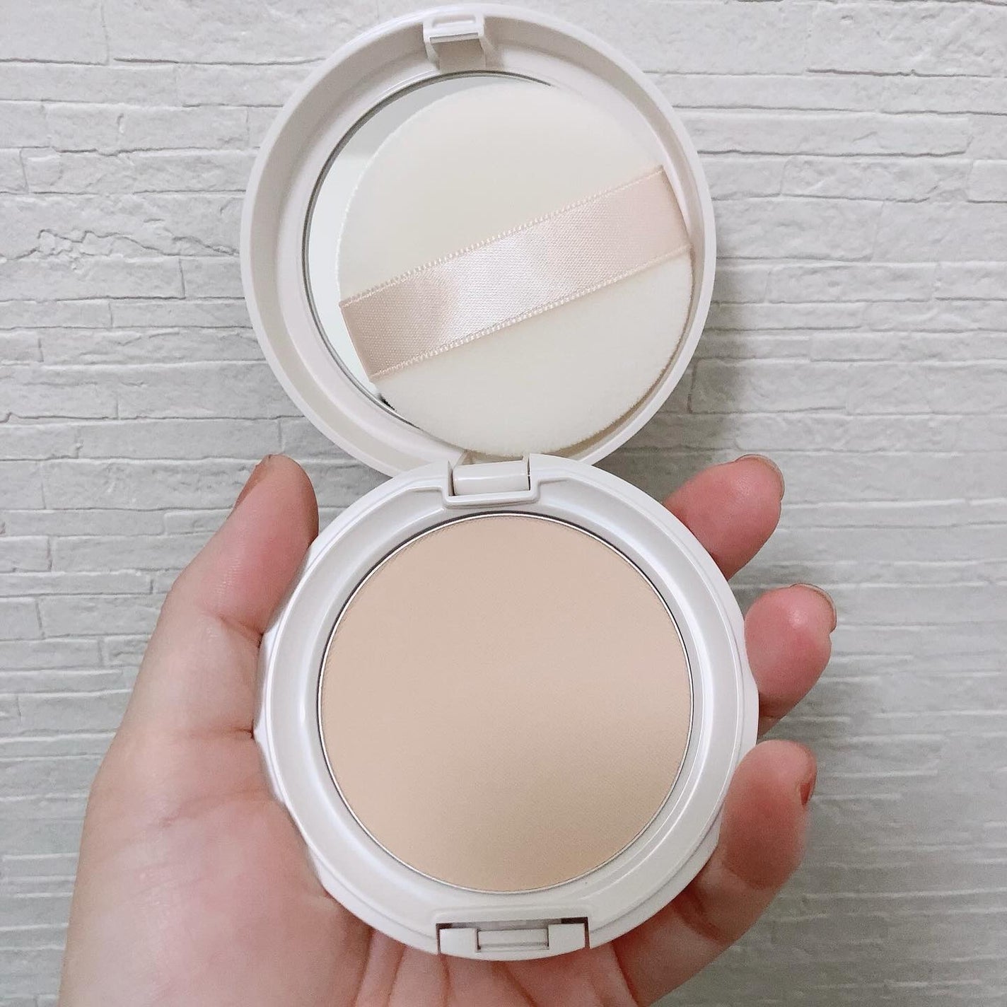 エッセンスパウダー /セラフォア/プレストパウダーを使ったクチコミ(3枚目)