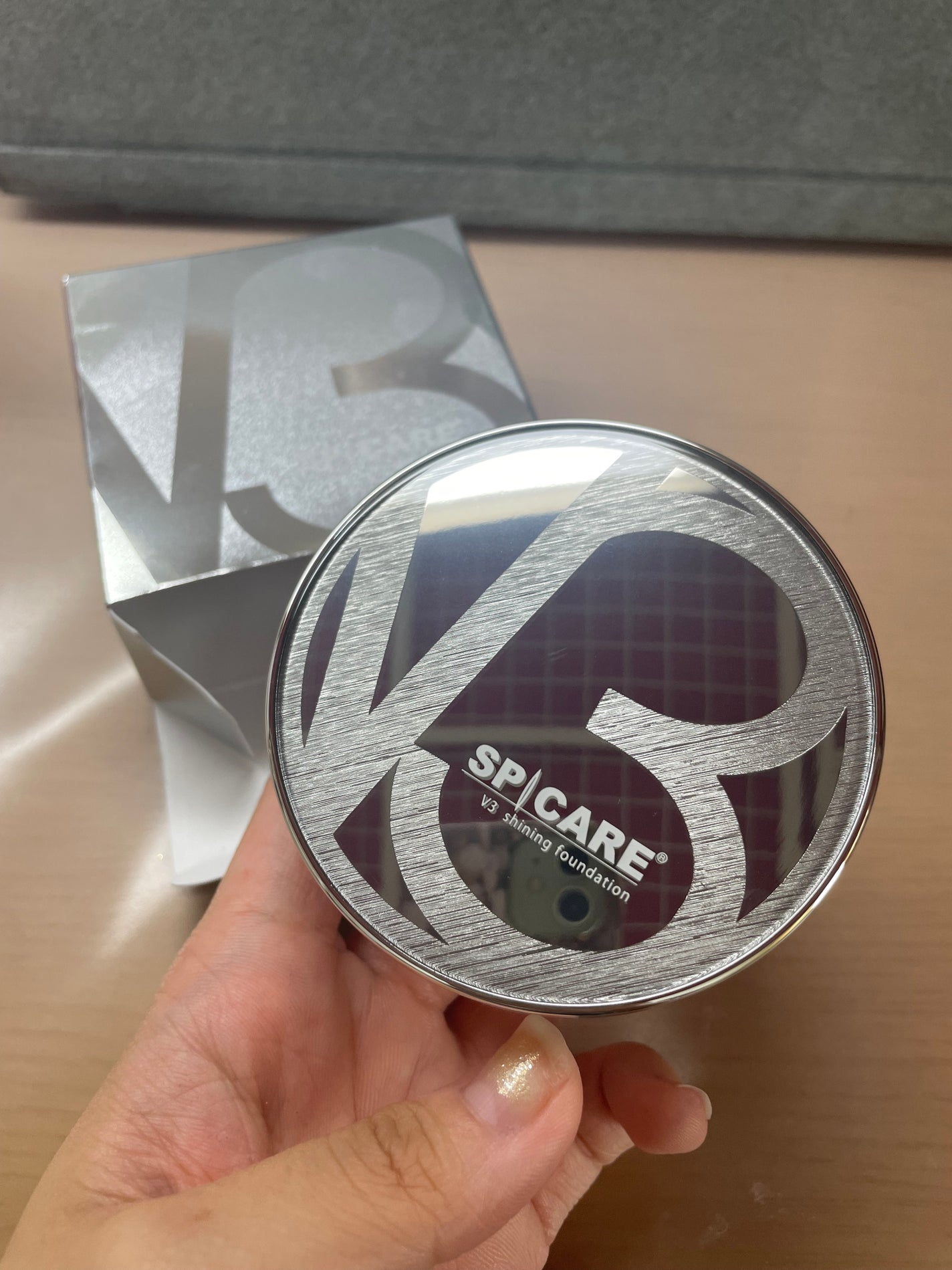V3シャイニングファンデーション/SPICARE/クッションファンデーションを使ったクチコミ(1枚目)