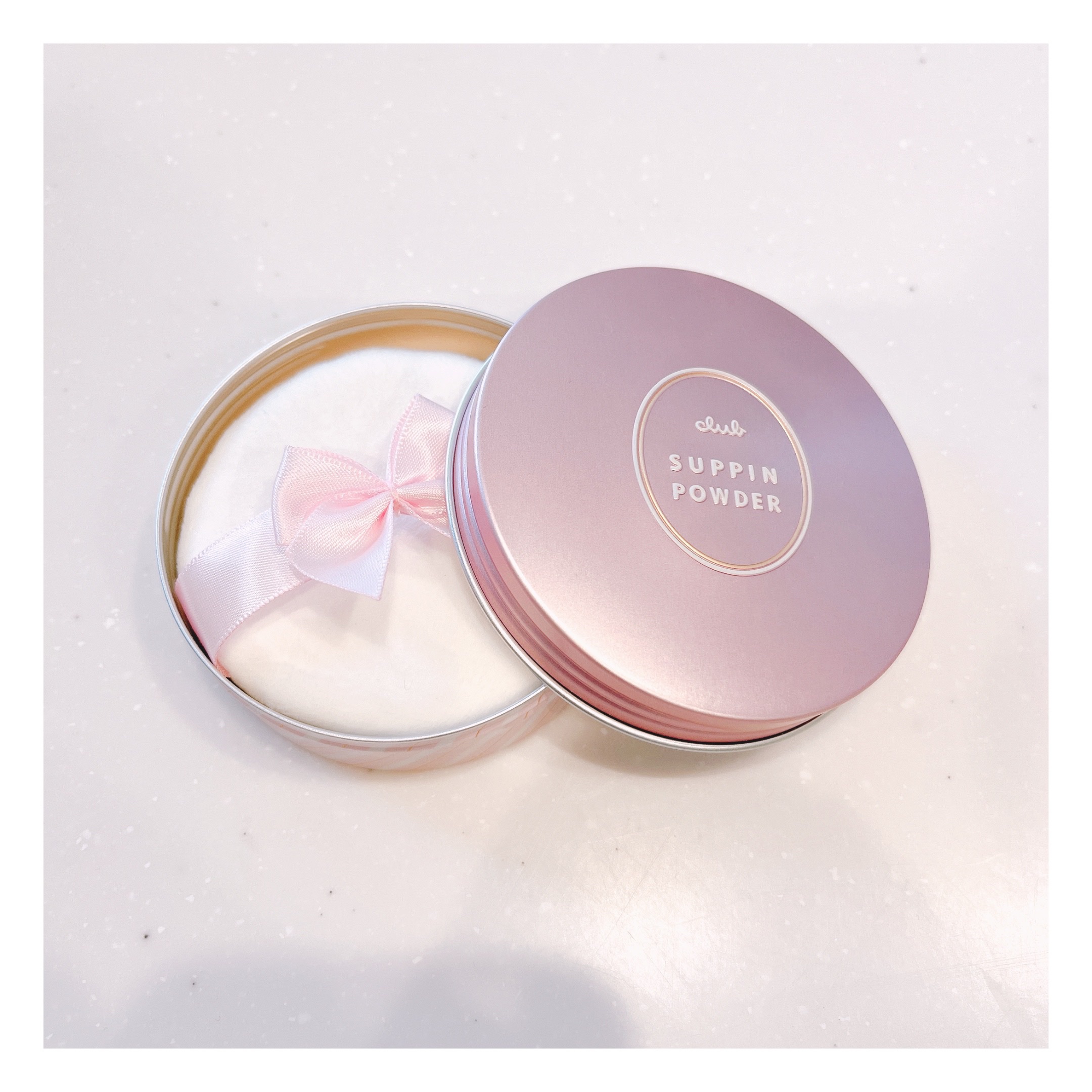 すっぴんパウダーC パステルローズの香り/クラブ/プレストパウダーを使ったクチコミ（1枚目）