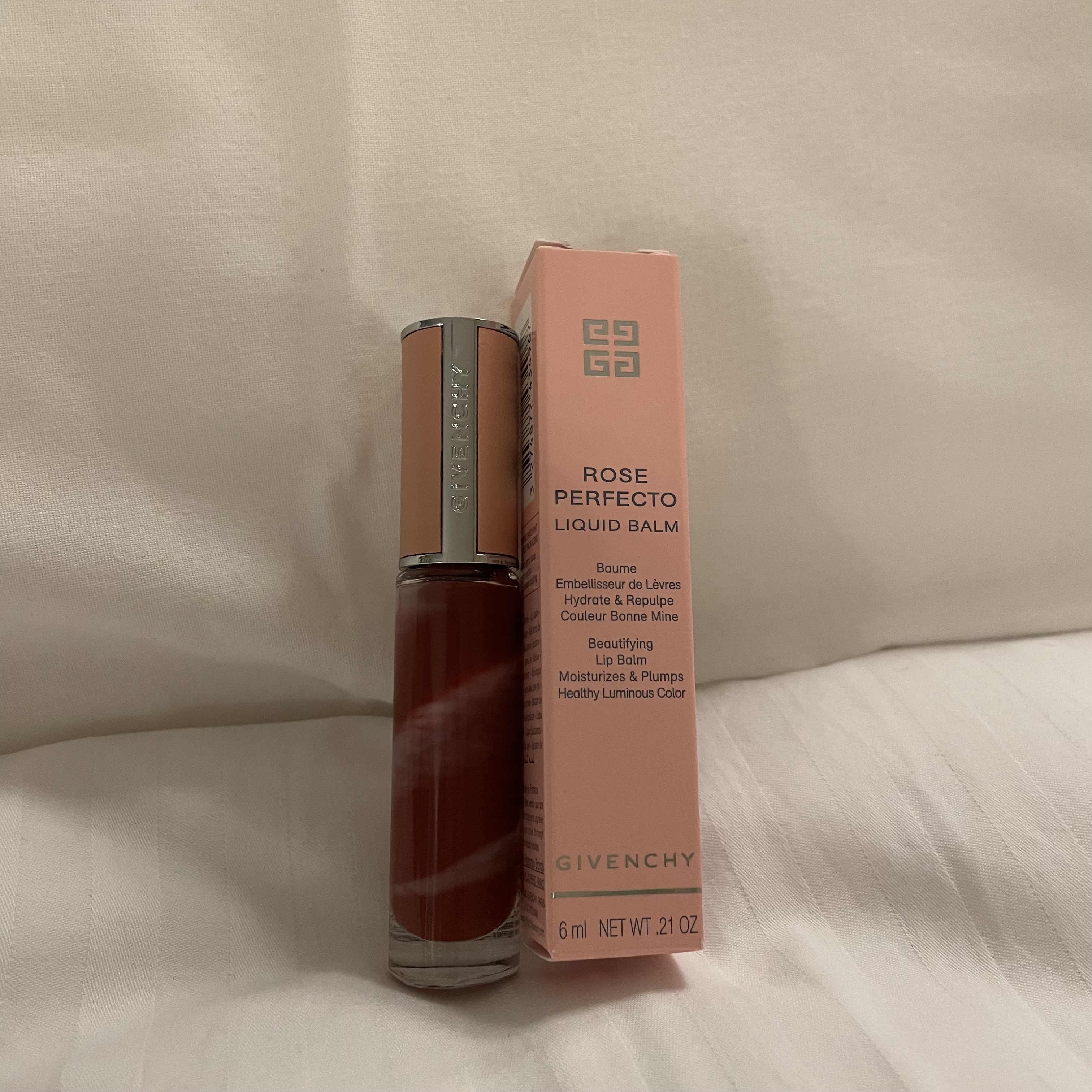 ローズ・パーフェクト・リキッド/GIVENCHY/口紅を使ったクチコミ（3枚目）