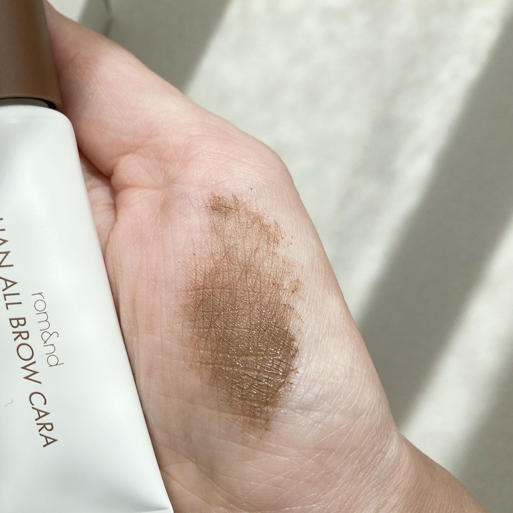 ハンオールブロウカラ/rom&nd/眉マスカラを使ったクチコミ（3枚目）